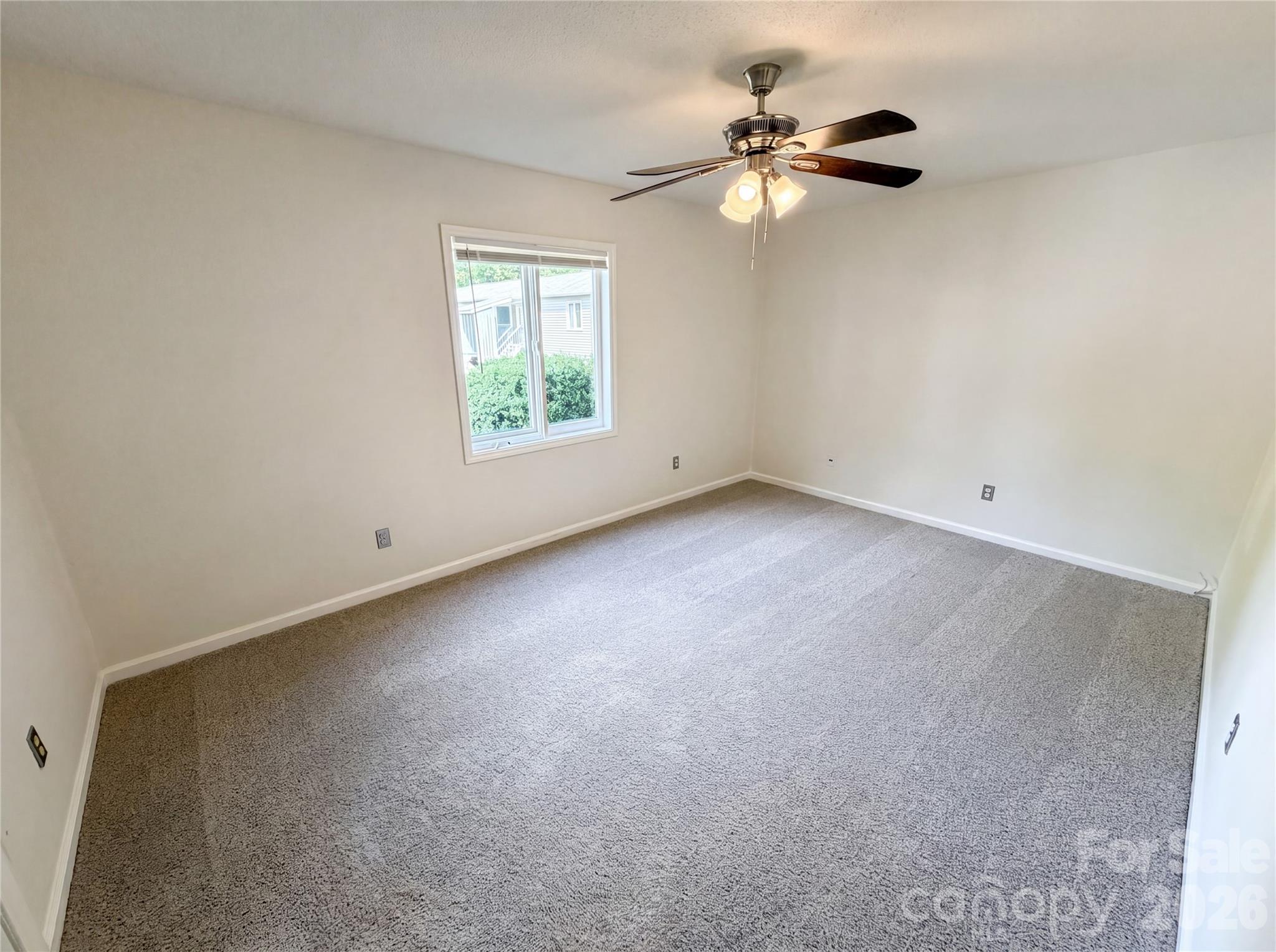 Sharon Lakes - Residential