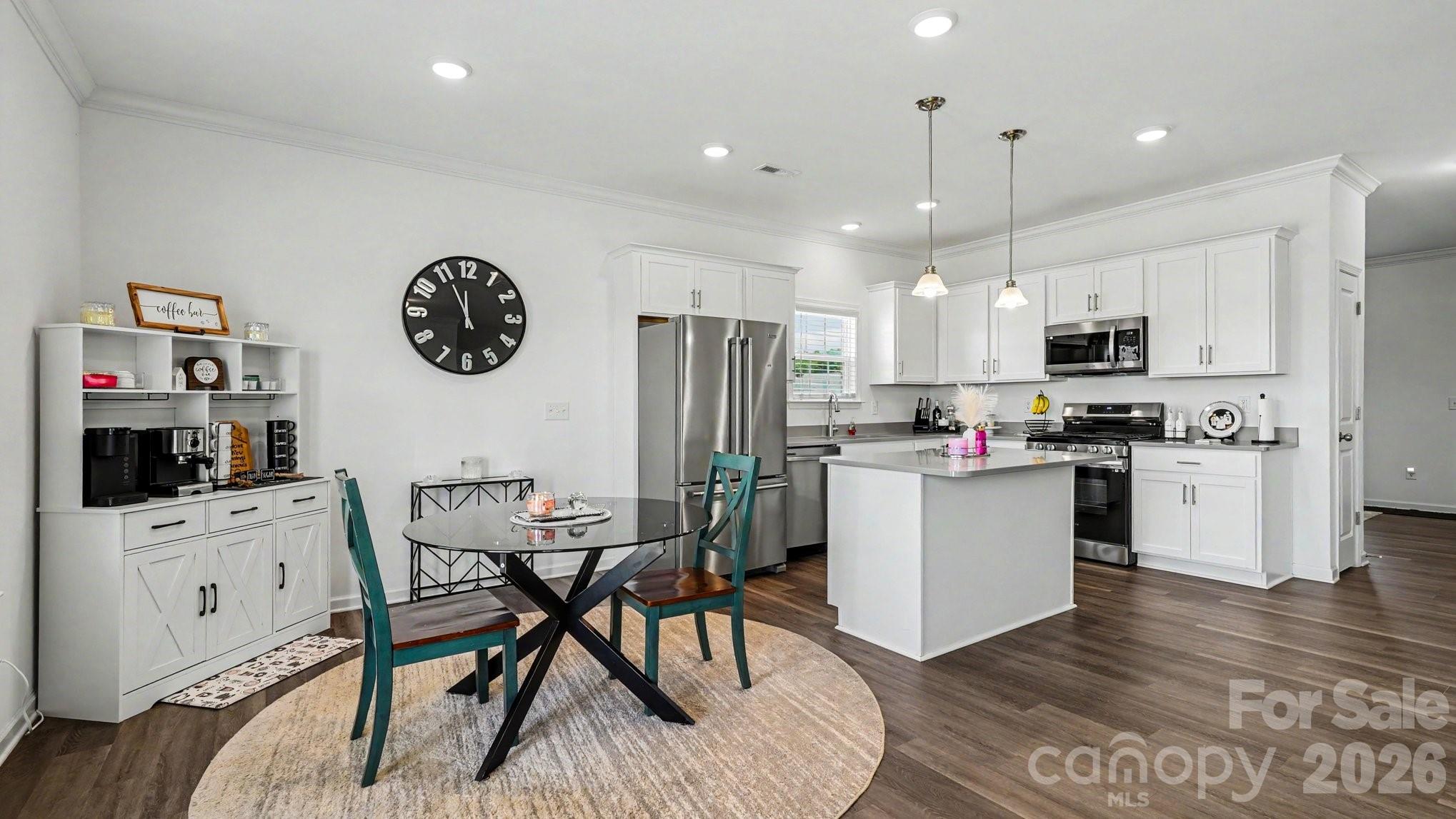 Altavista - Residential