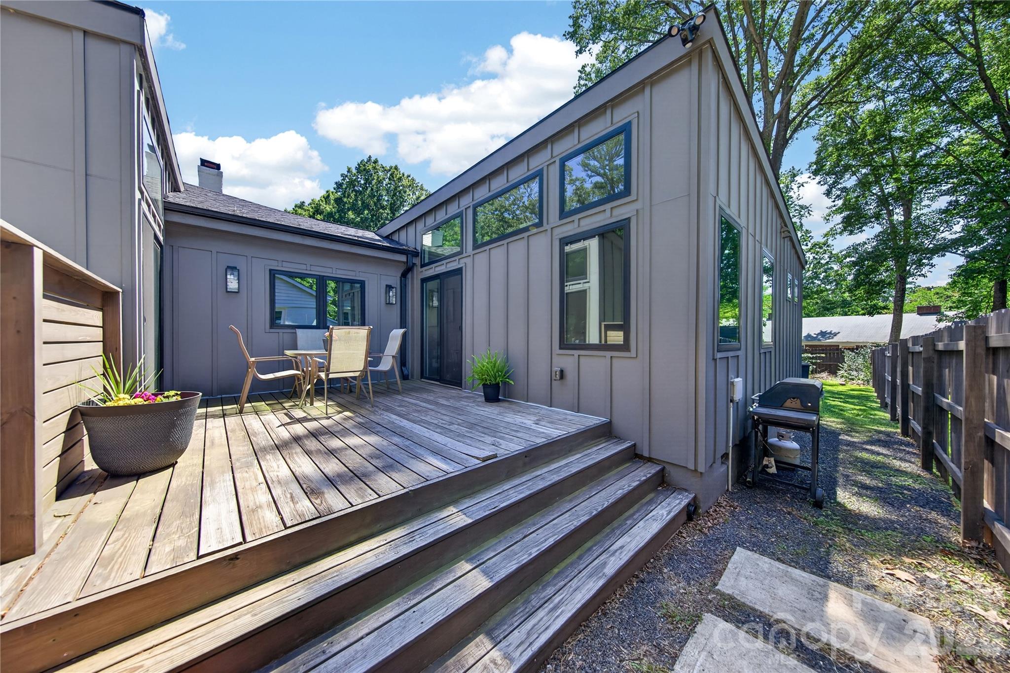 Merry Oaks - Residential