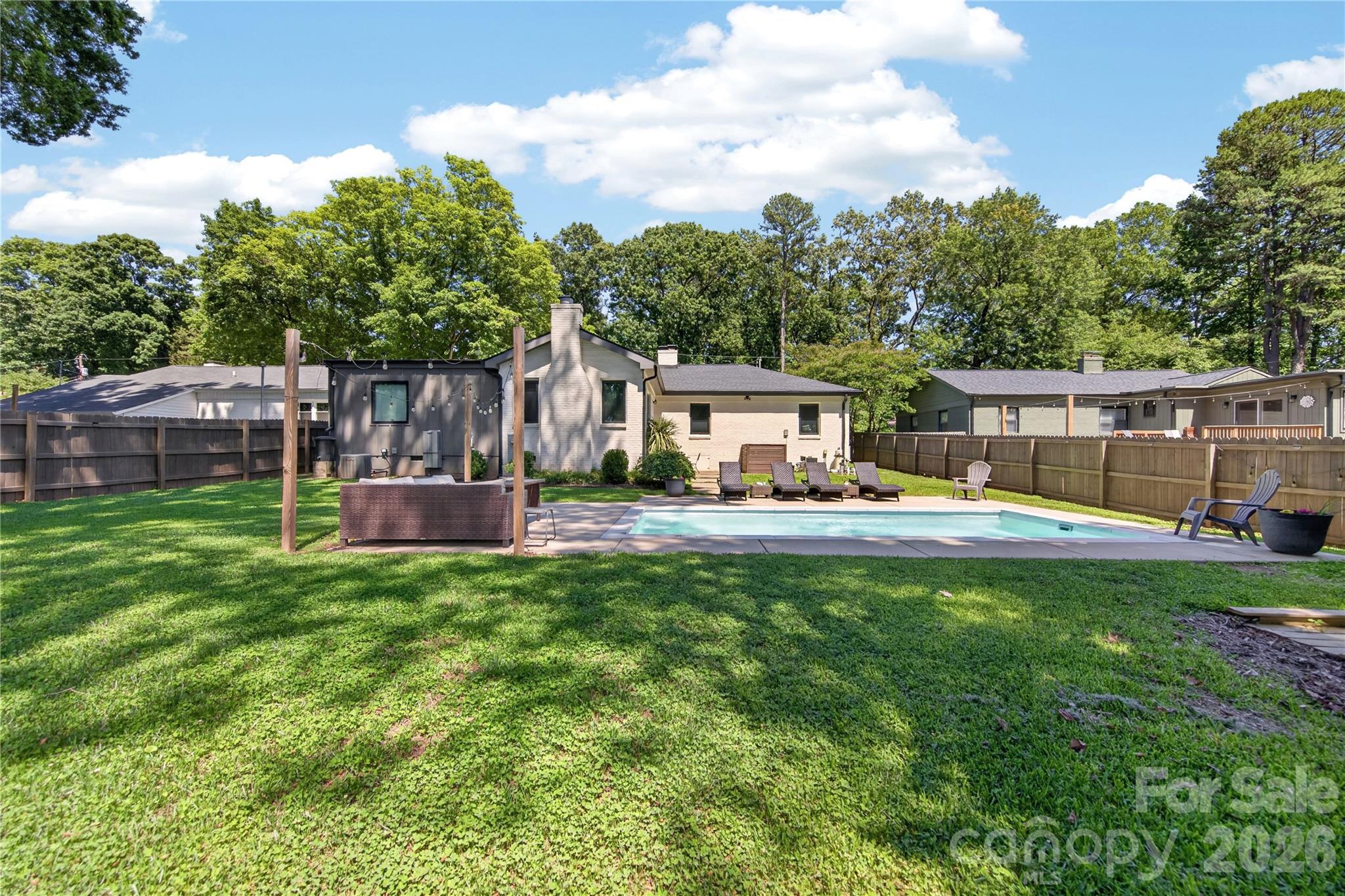 Merry Oaks - Residential