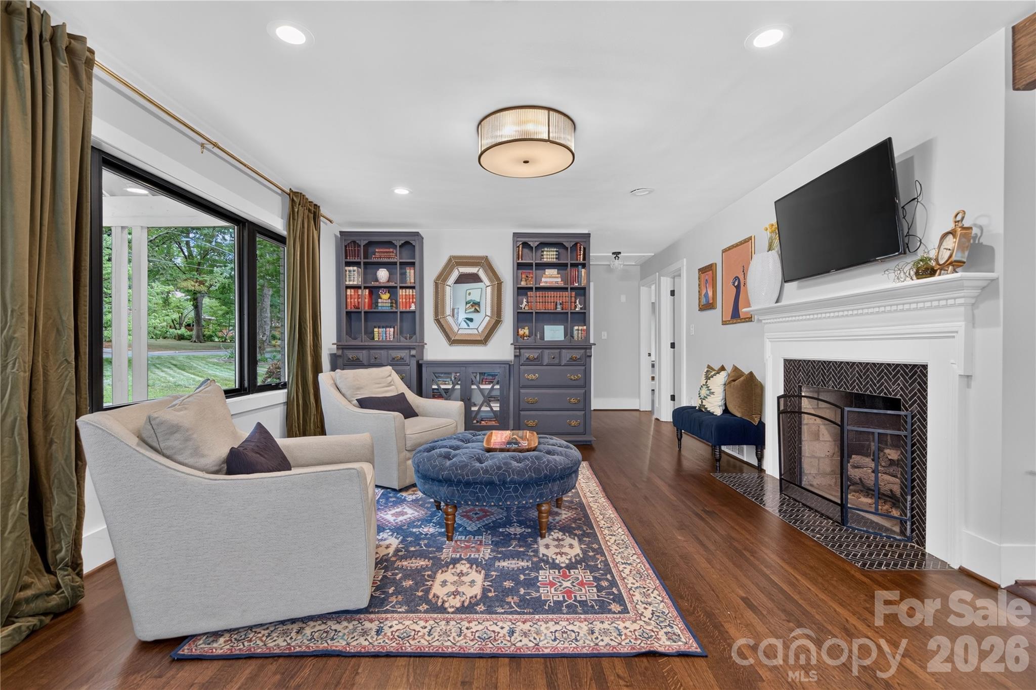 Merry Oaks - Residential
