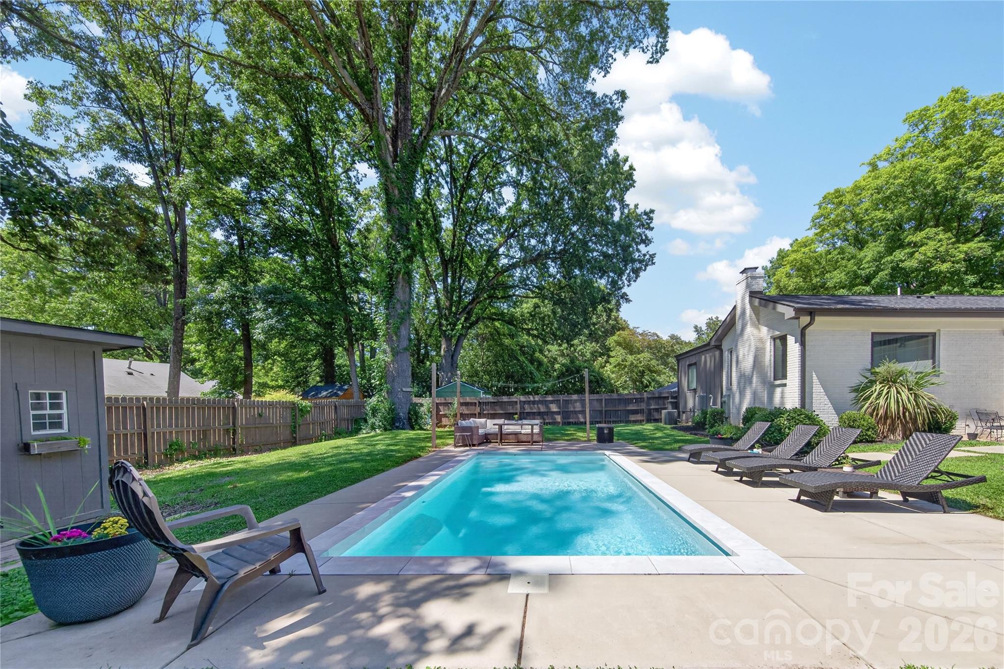 Merry Oaks - Residential