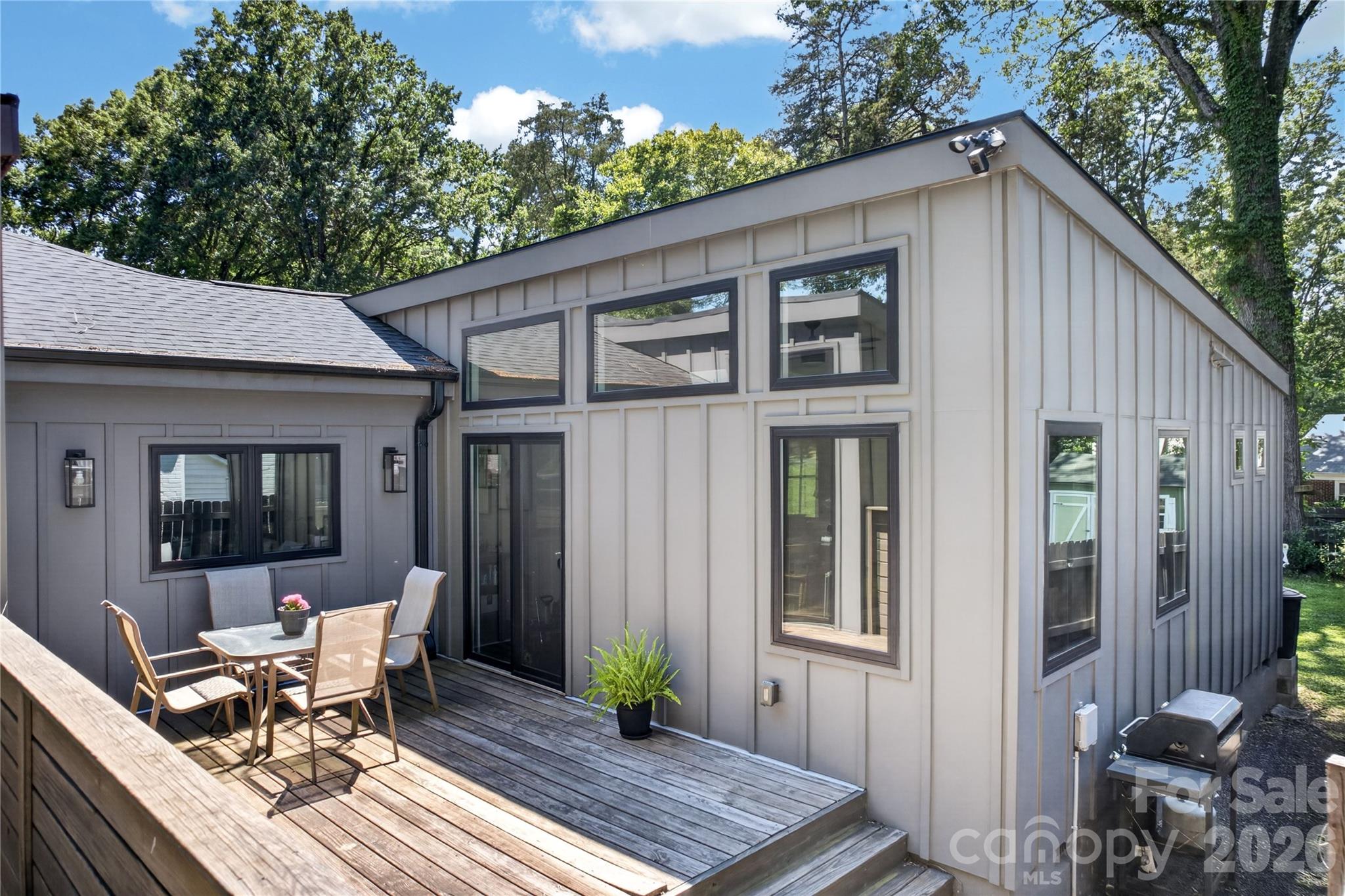 Merry Oaks - Residential