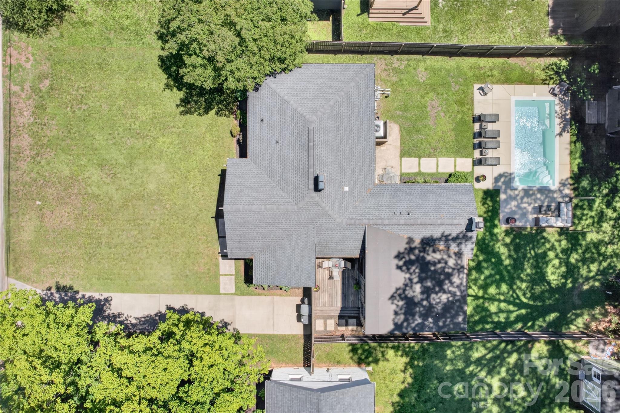 Merry Oaks - Residential
