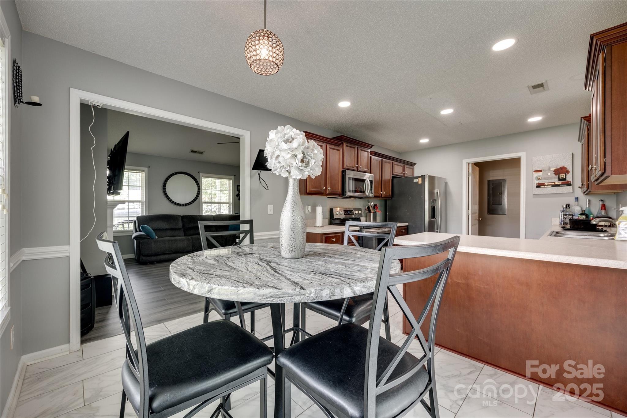 Avery Lake - Residential