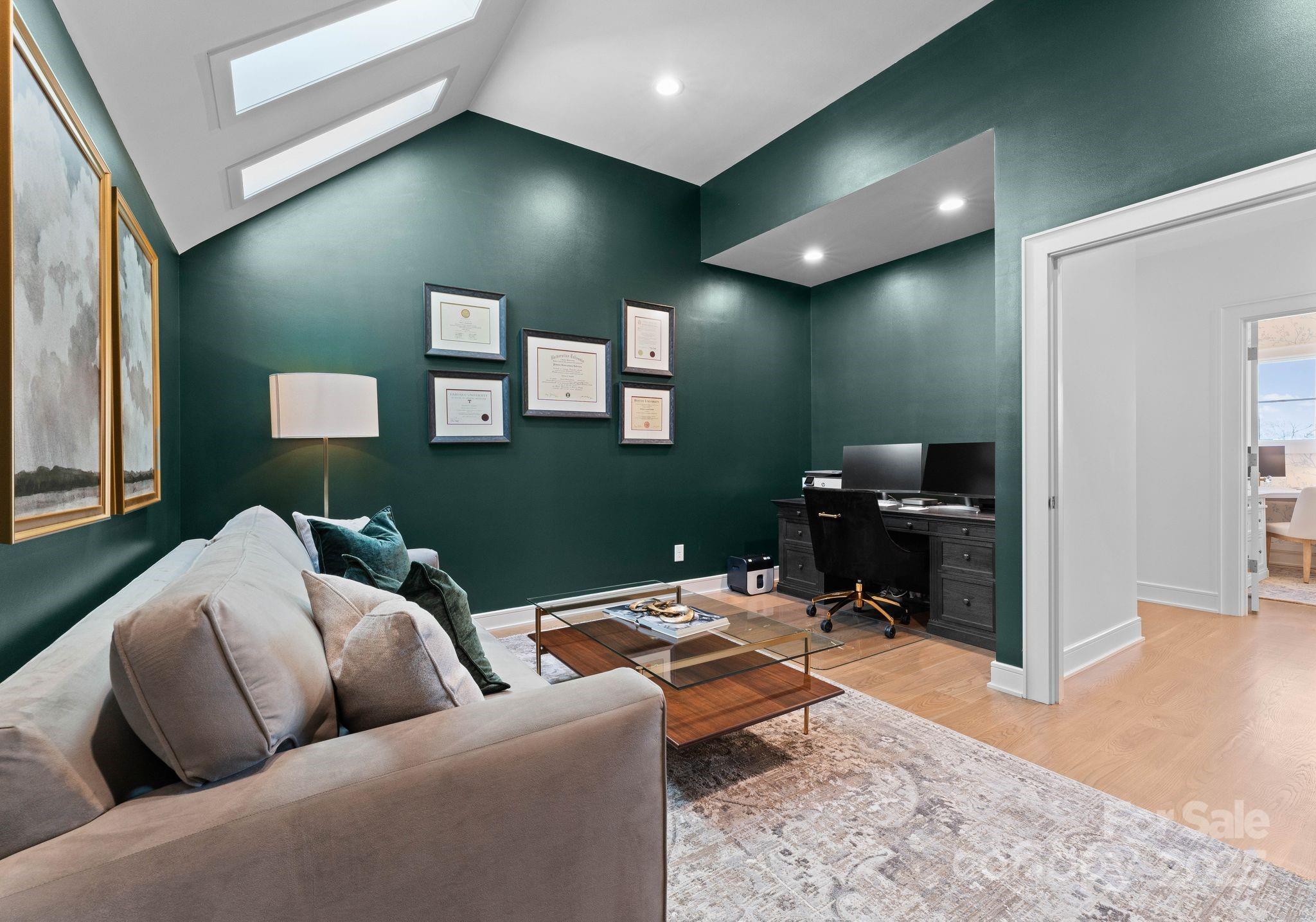 Saylors Watch - Residential