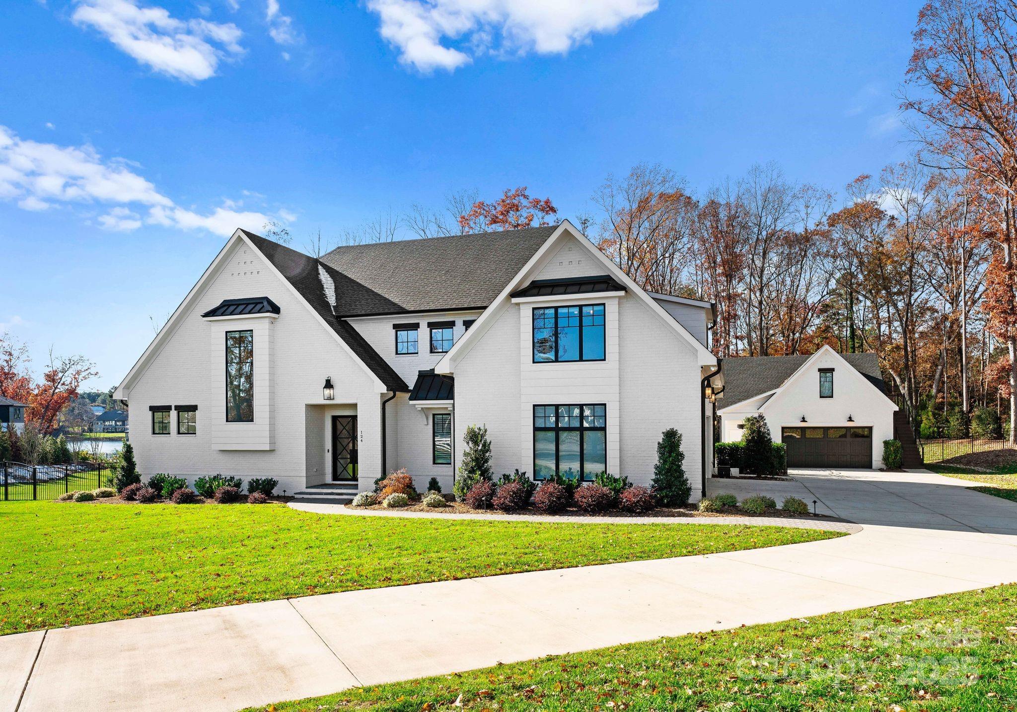 Saylors Watch - Residential