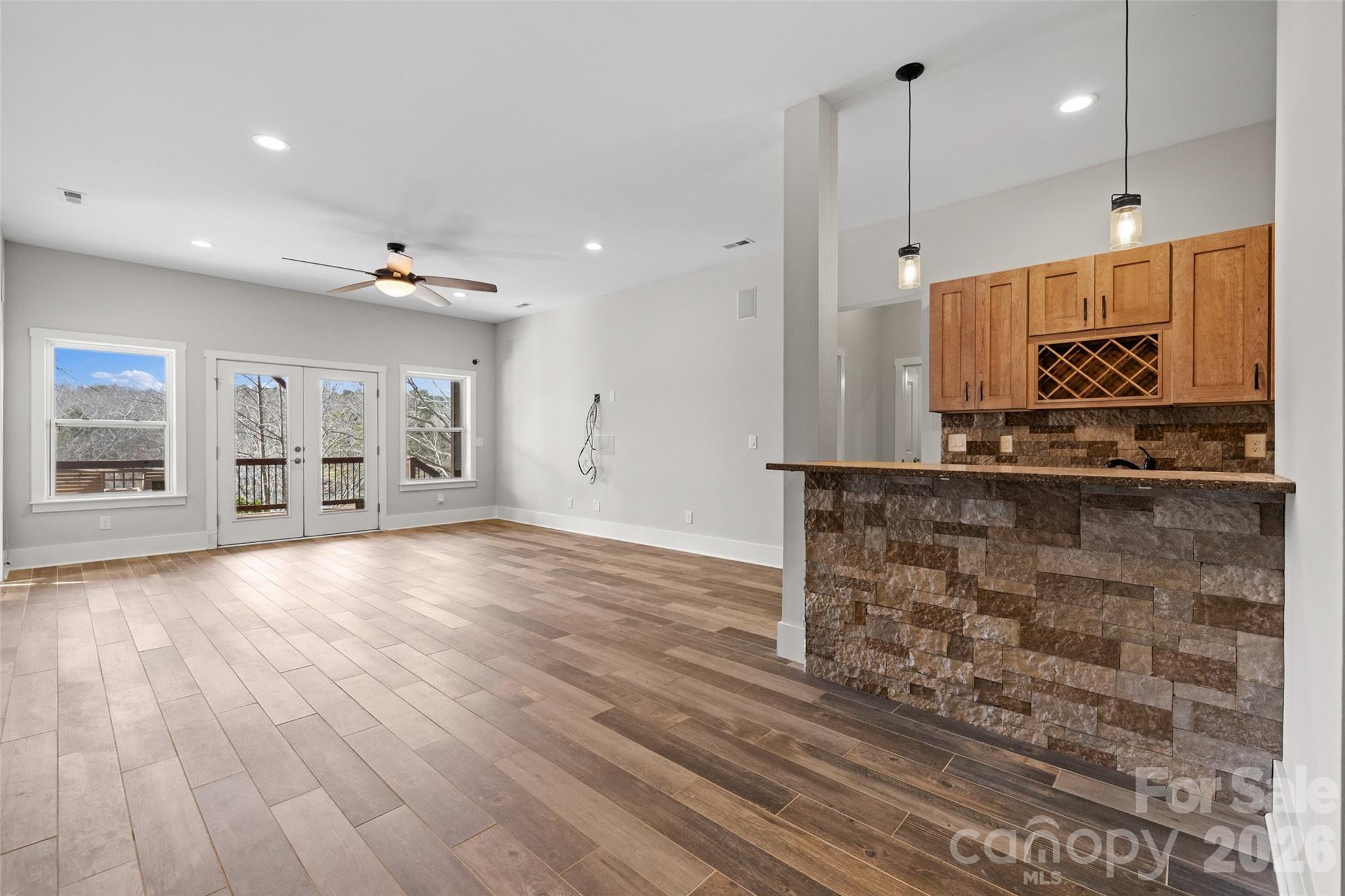 Tega Cay - Residential