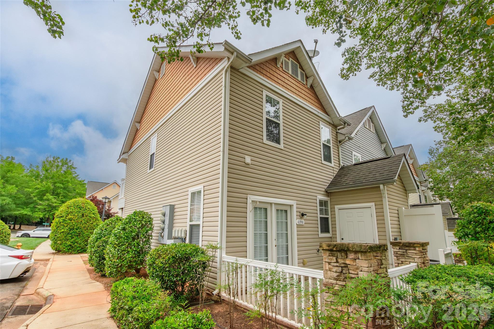 Scots Hill - Residential