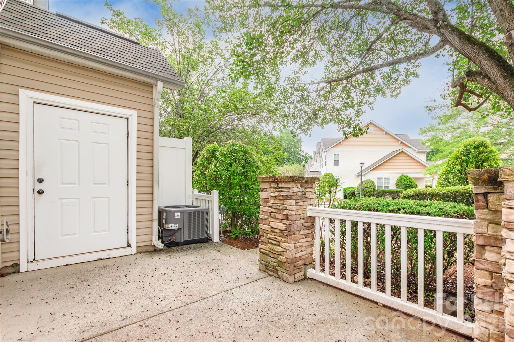 Scots Hill - Residential