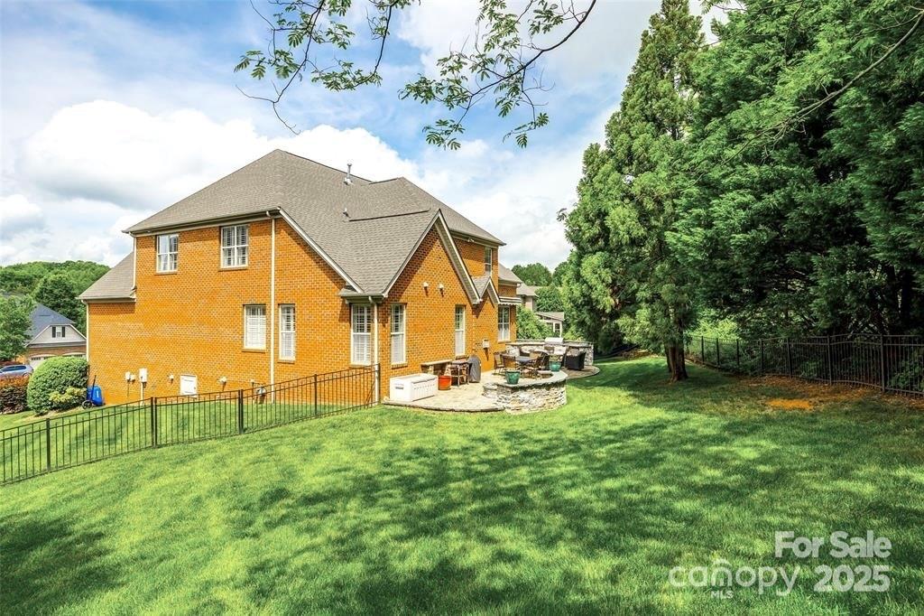 Regent Park - Residential