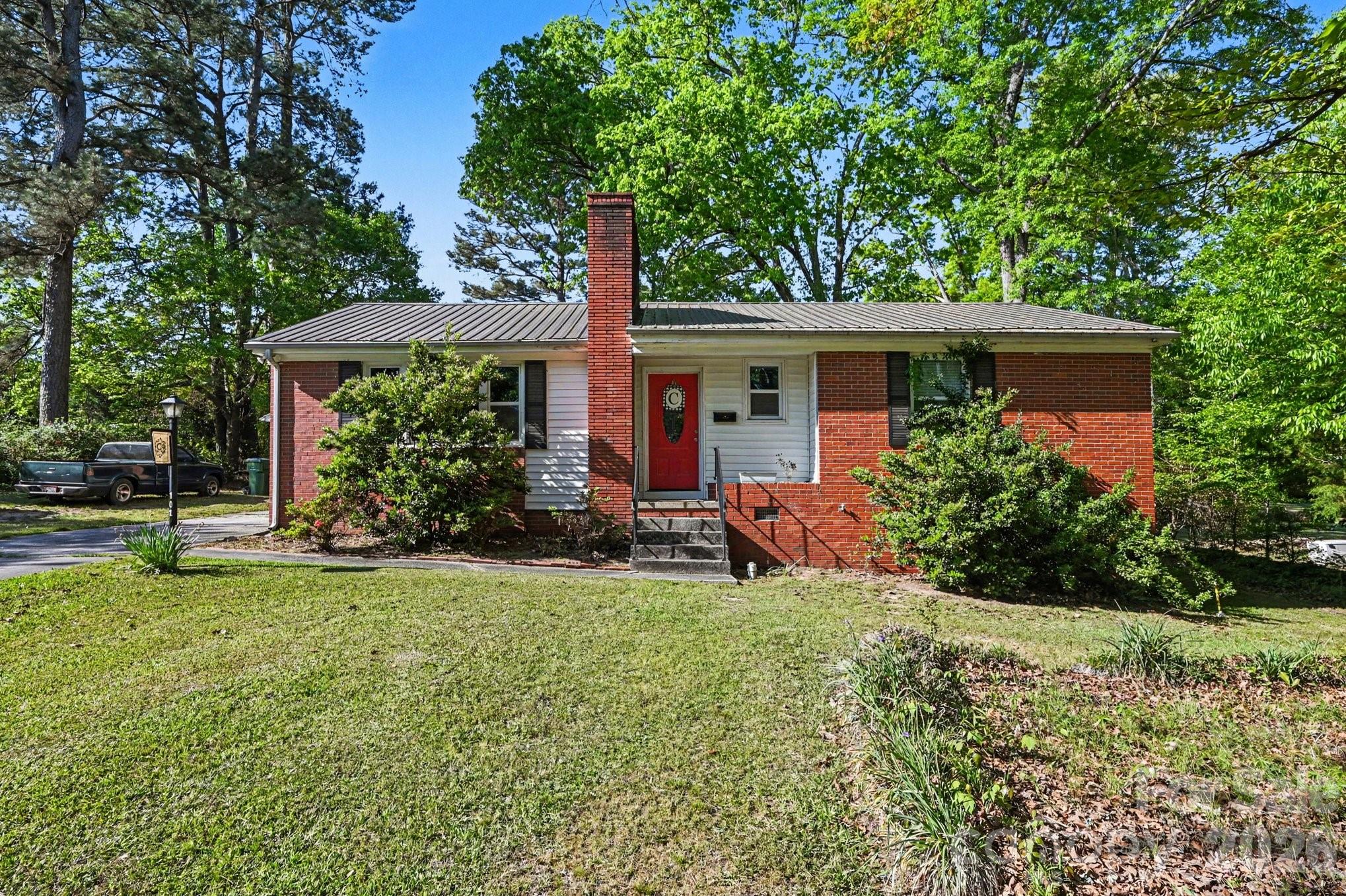 ***$5,000 Lender Credit when you get approved with participating lender*** Welcome to suburbia Lancaster, so close to downtown Lancaster, shops, restaurants, entertainment, and other daily conveniences. This home sits in an HOA free and quiet neighborhood and features beautiful curb appeal, a level lawn, azalea bushes, matures shade trees, a detached car port with storage, and a back deck. Inside, enjoy this rare find: 3 beds and 3 full baths all on one level!
The home has beautiful, finished hardwood and laminate wood floors, natural lighting, and modern fixtures throughout. The spacious galley kitchen features Formica countertops, white cabinetry, and stainless-steel appliances. The formal dining area connects the kitchen, living room, and walk out deck. The primary bedroom features a large walk-in closet and bathroom. A second primary or guest bedroom has its own bathroom too. Welcome to comfortable, cozy, peaceful living in fast growing Lancaster! You're not going to want to miss out on taking a tour today!