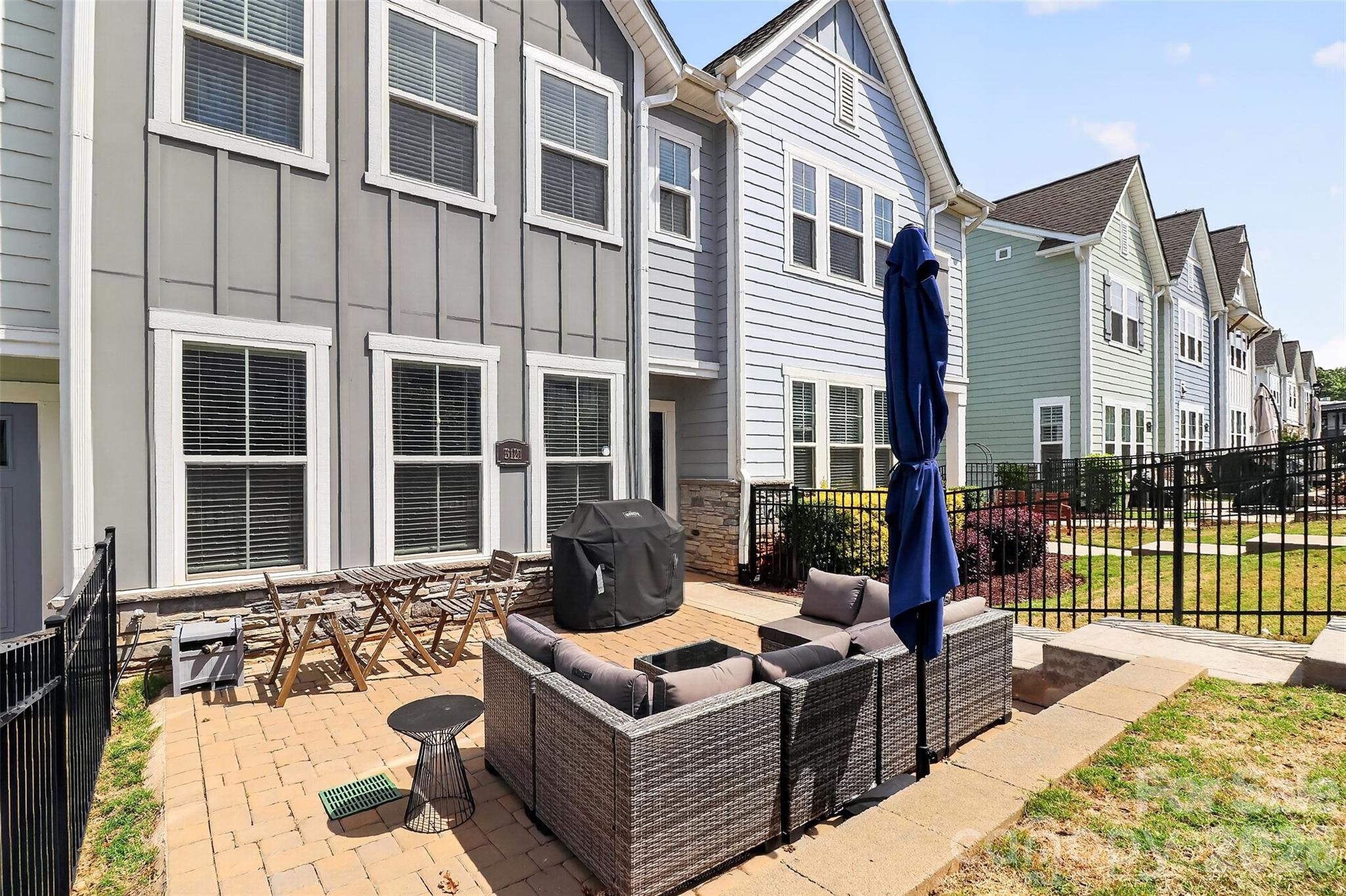 Villa Heights - Residential