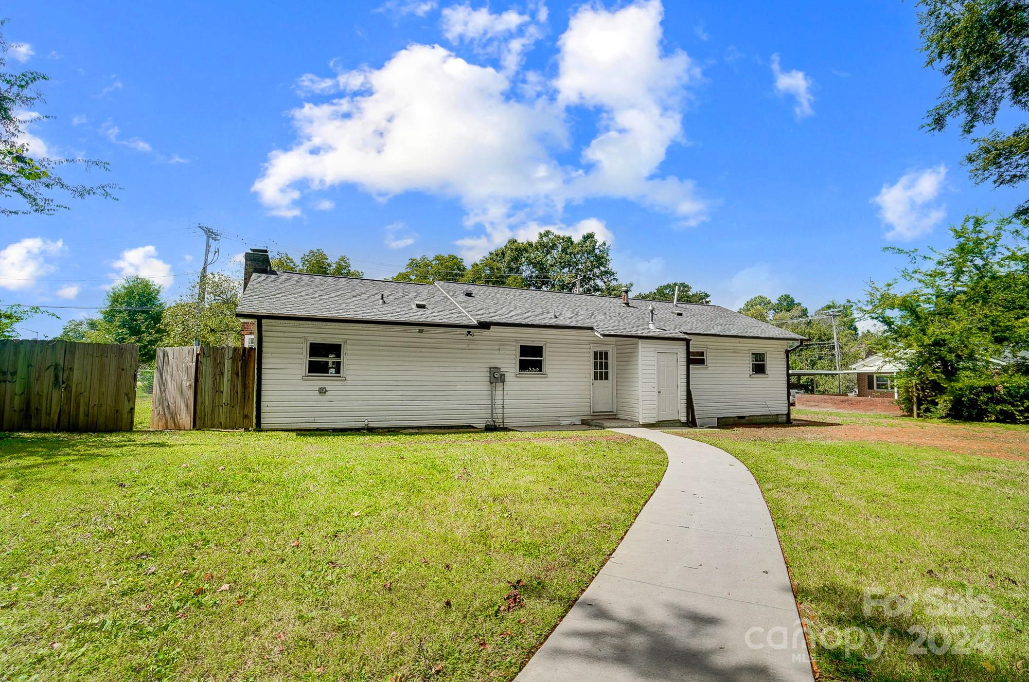 Dutchman Heights - Residential