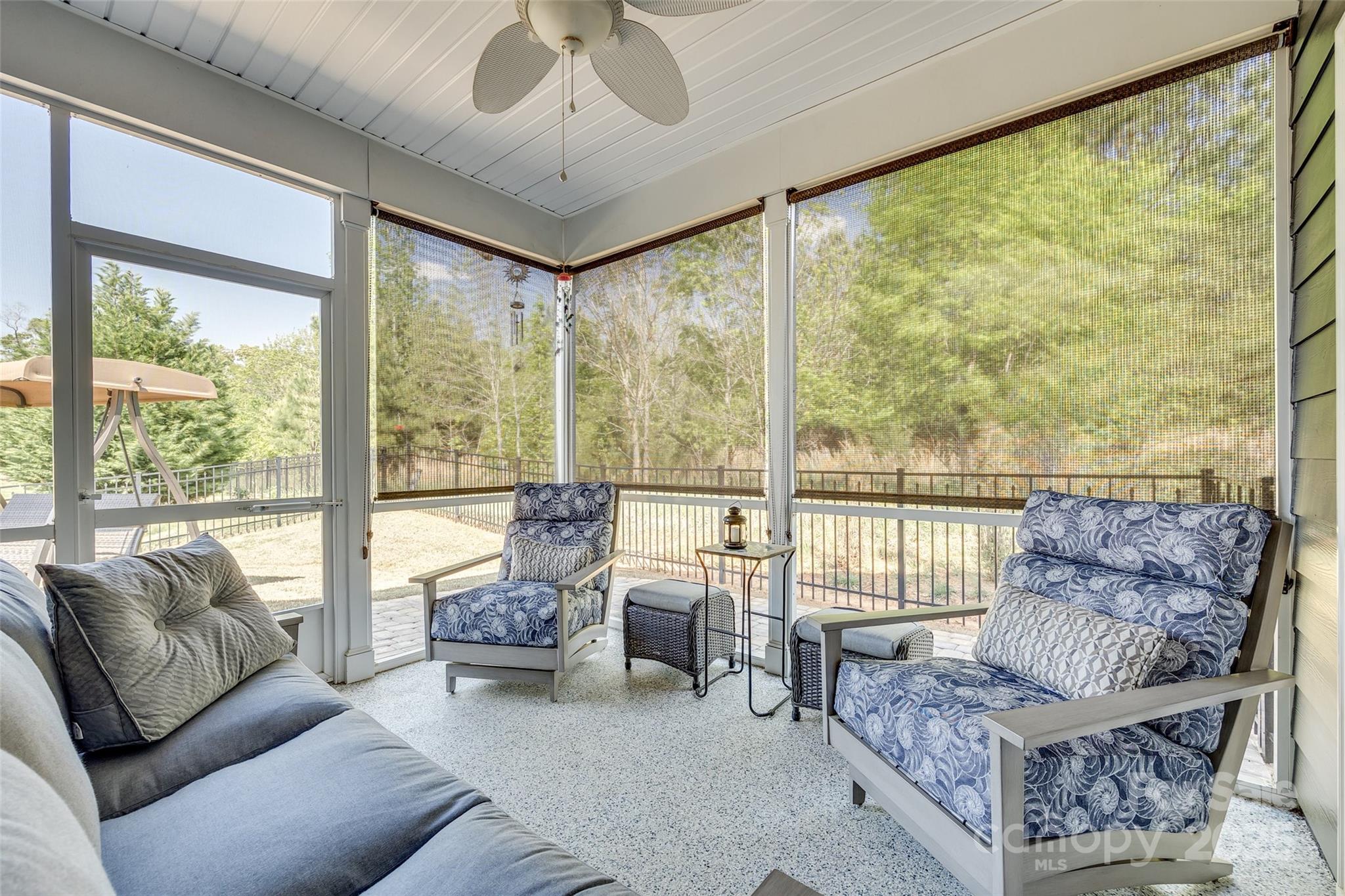 Summerhouse at Paddlers Cove - Residential