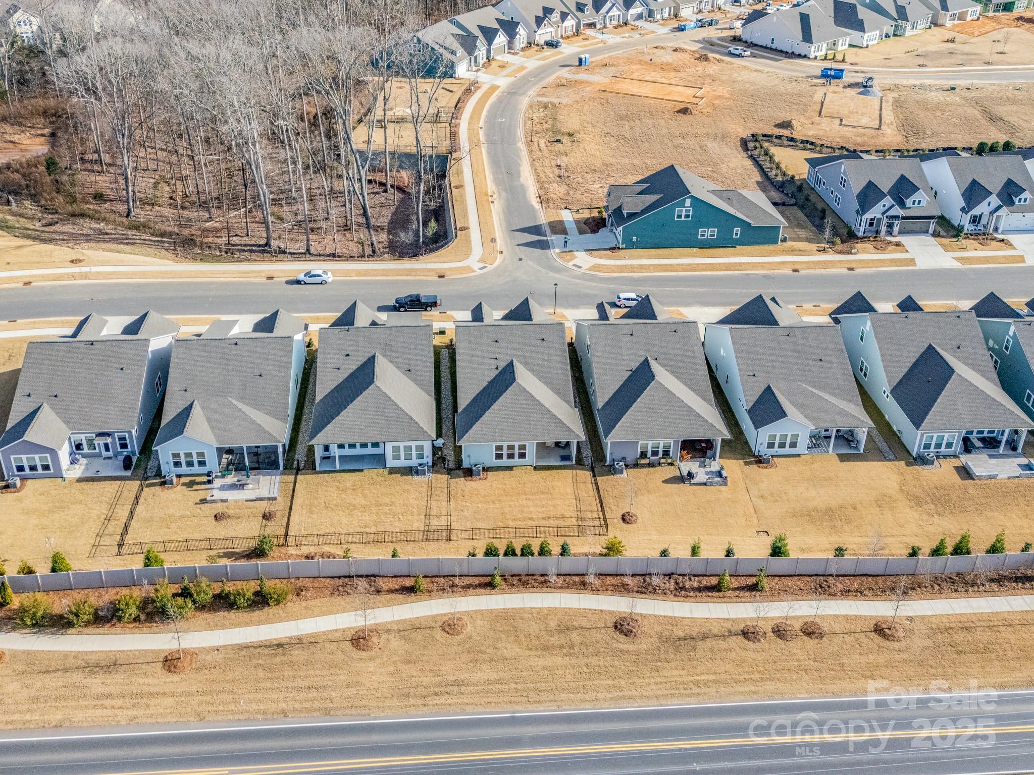 Encore at Streamside - Residential