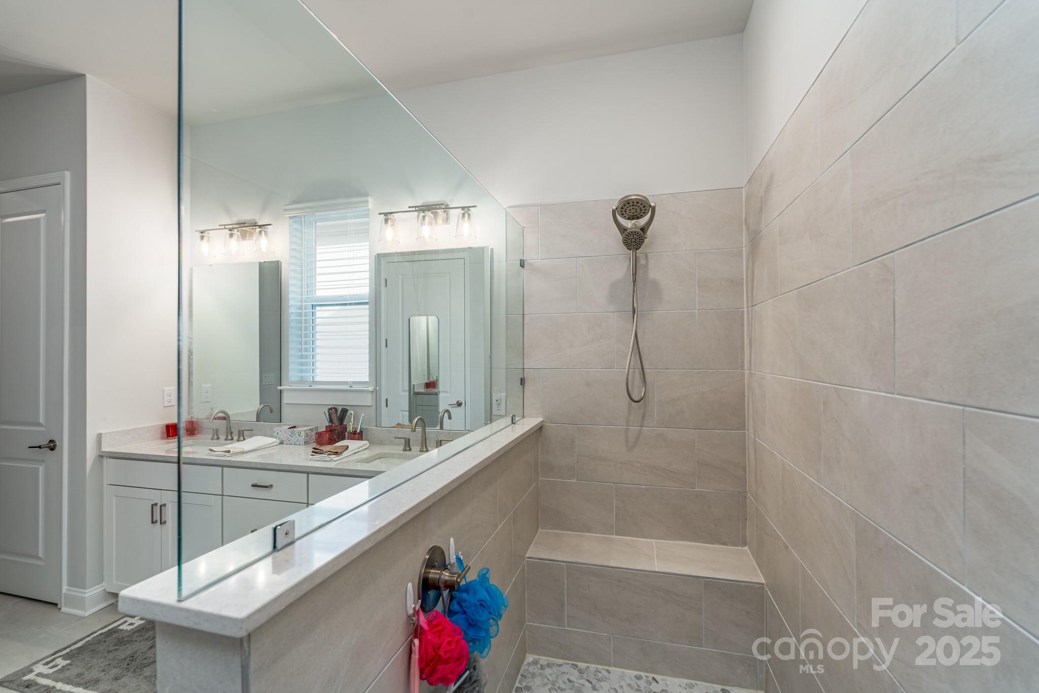 Encore at Streamside - Residential