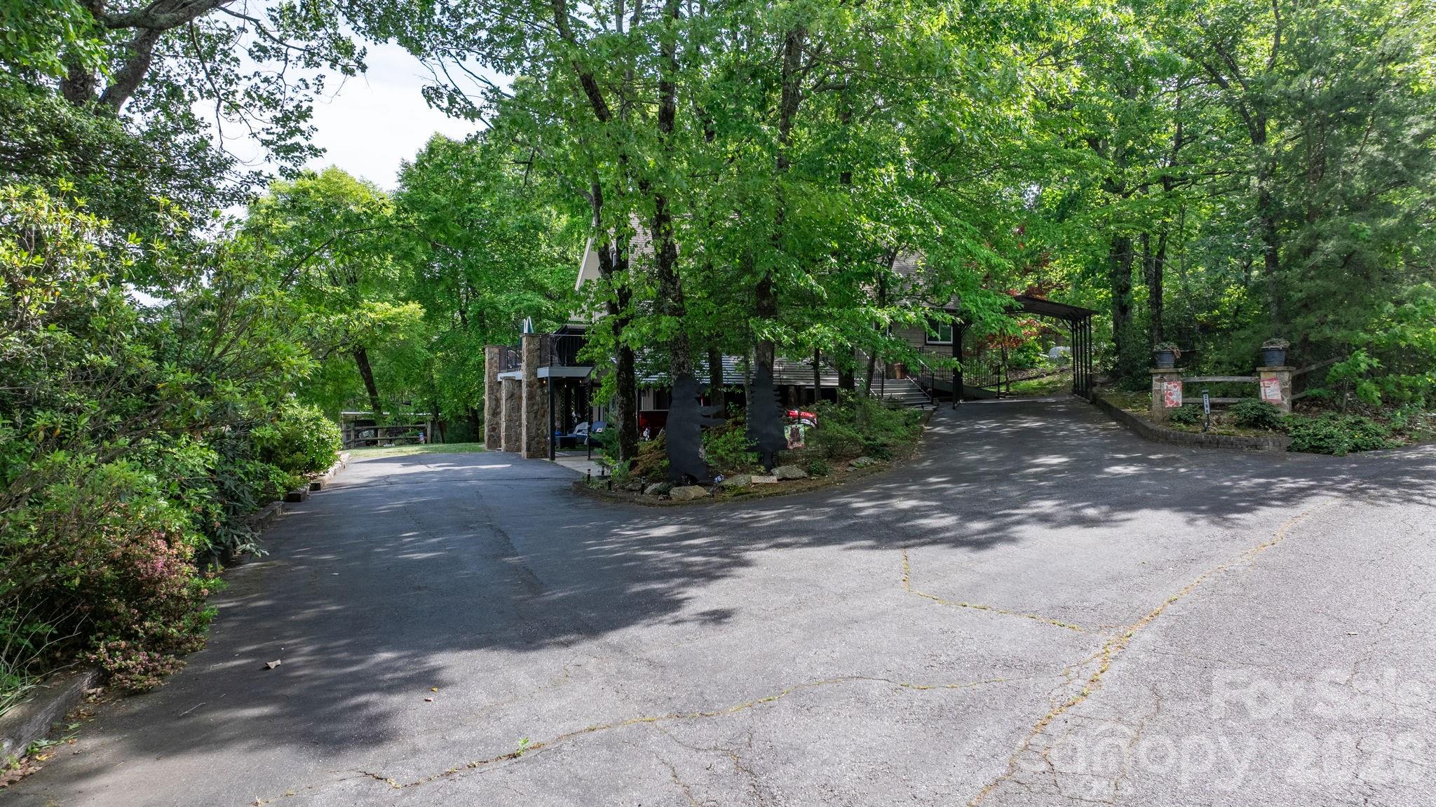 Pine Mountain Lakes - Residential