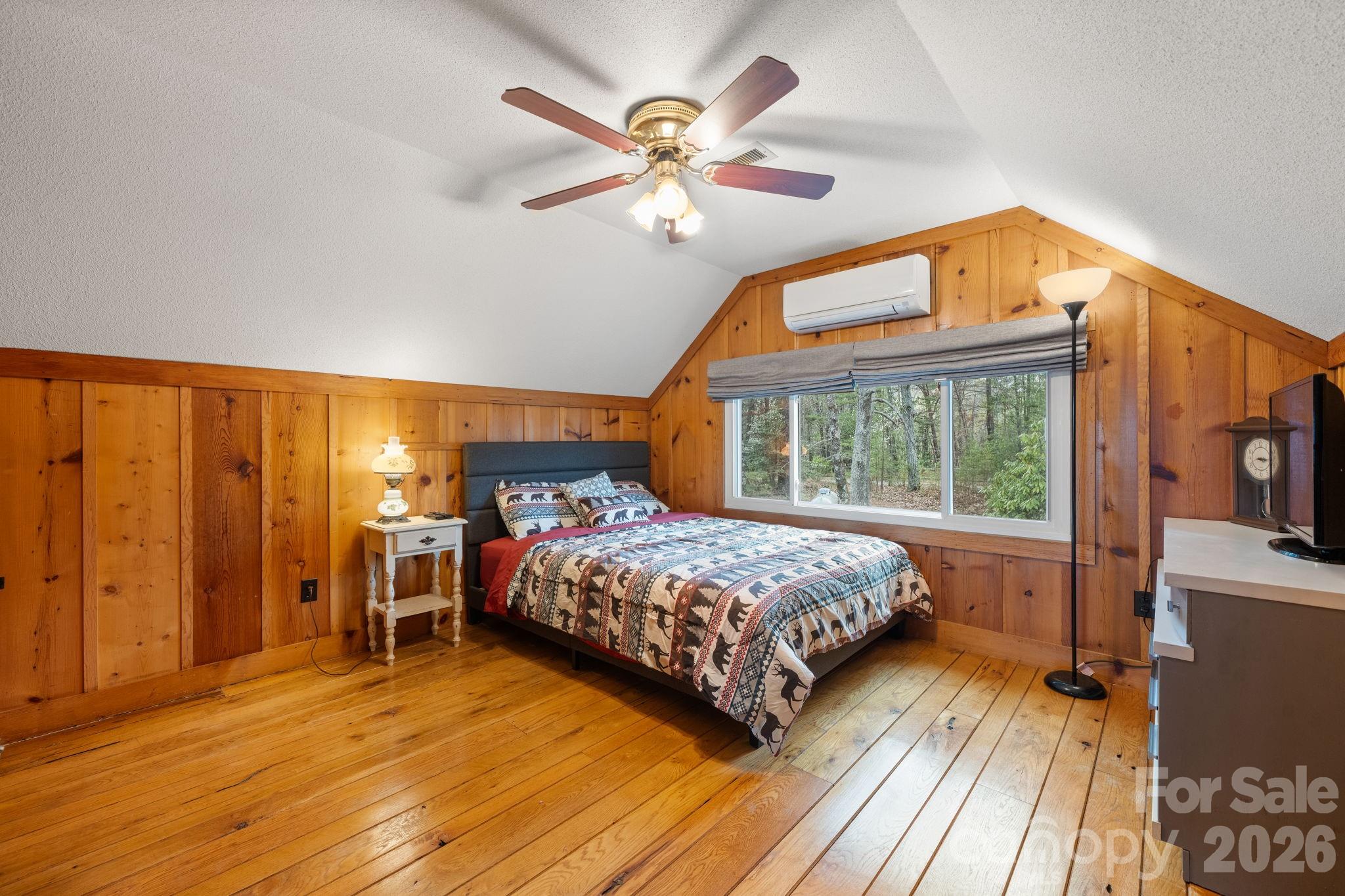 Pine Mountain Lakes - Residential