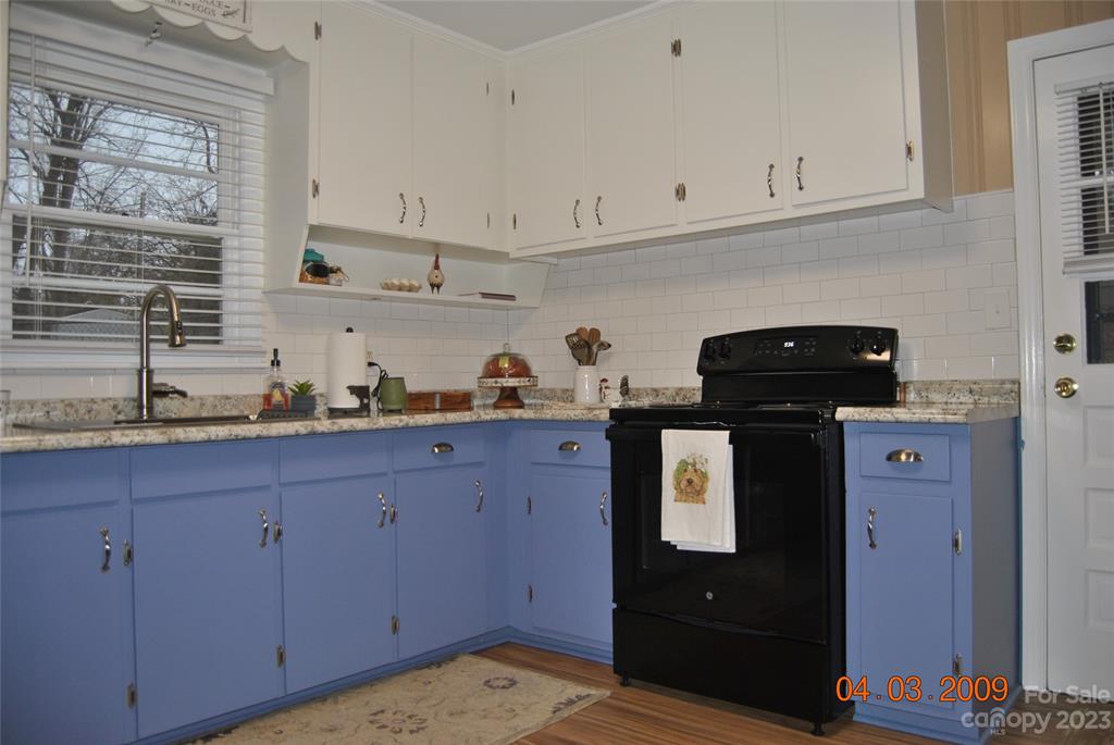 Dutchman Heights - Residential