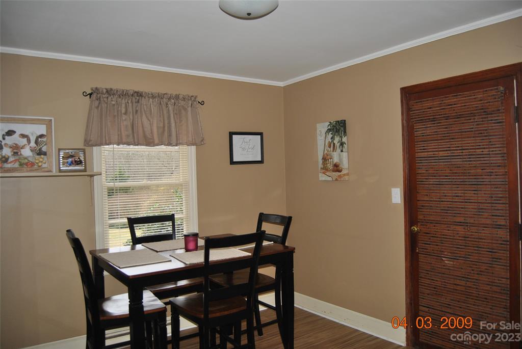 Dutchman Heights - Residential