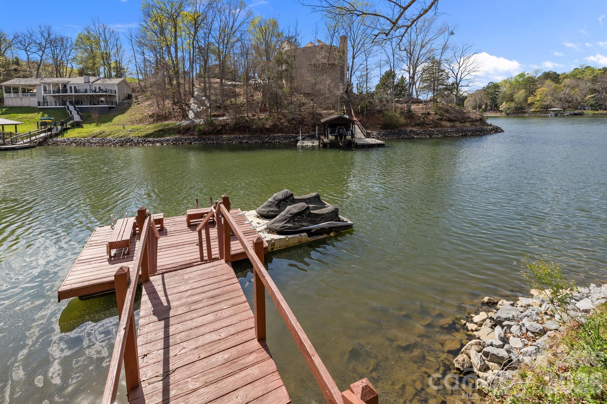 Tega Cay - Residential