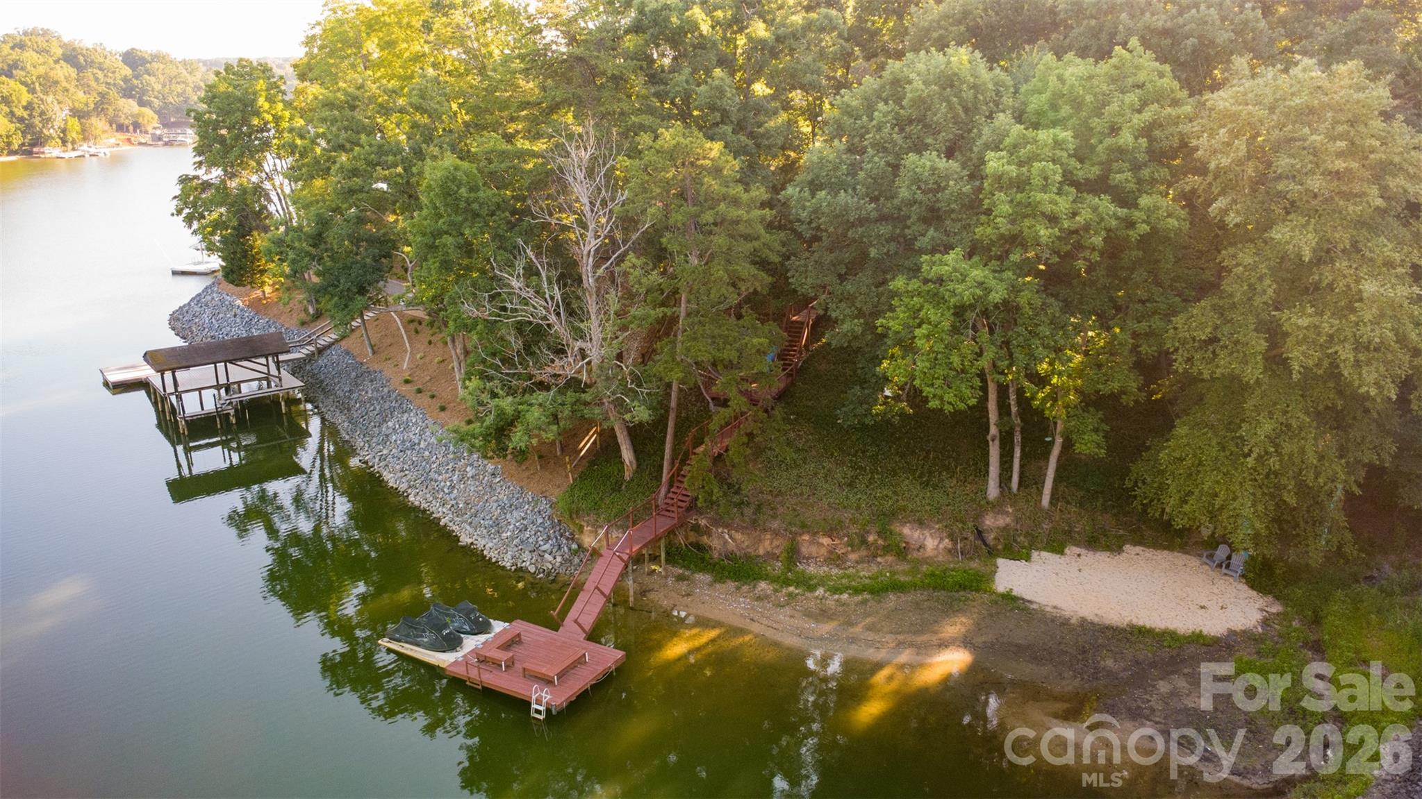 Tega Cay - Residential