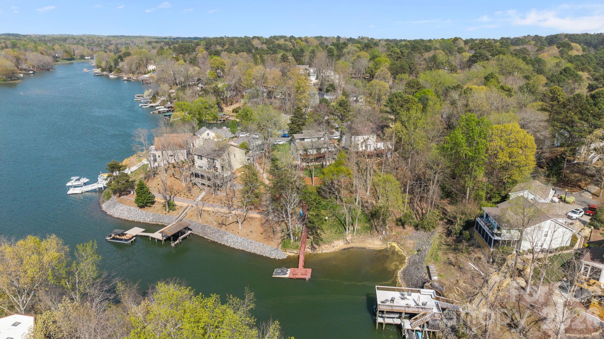 Tega Cay - Residential