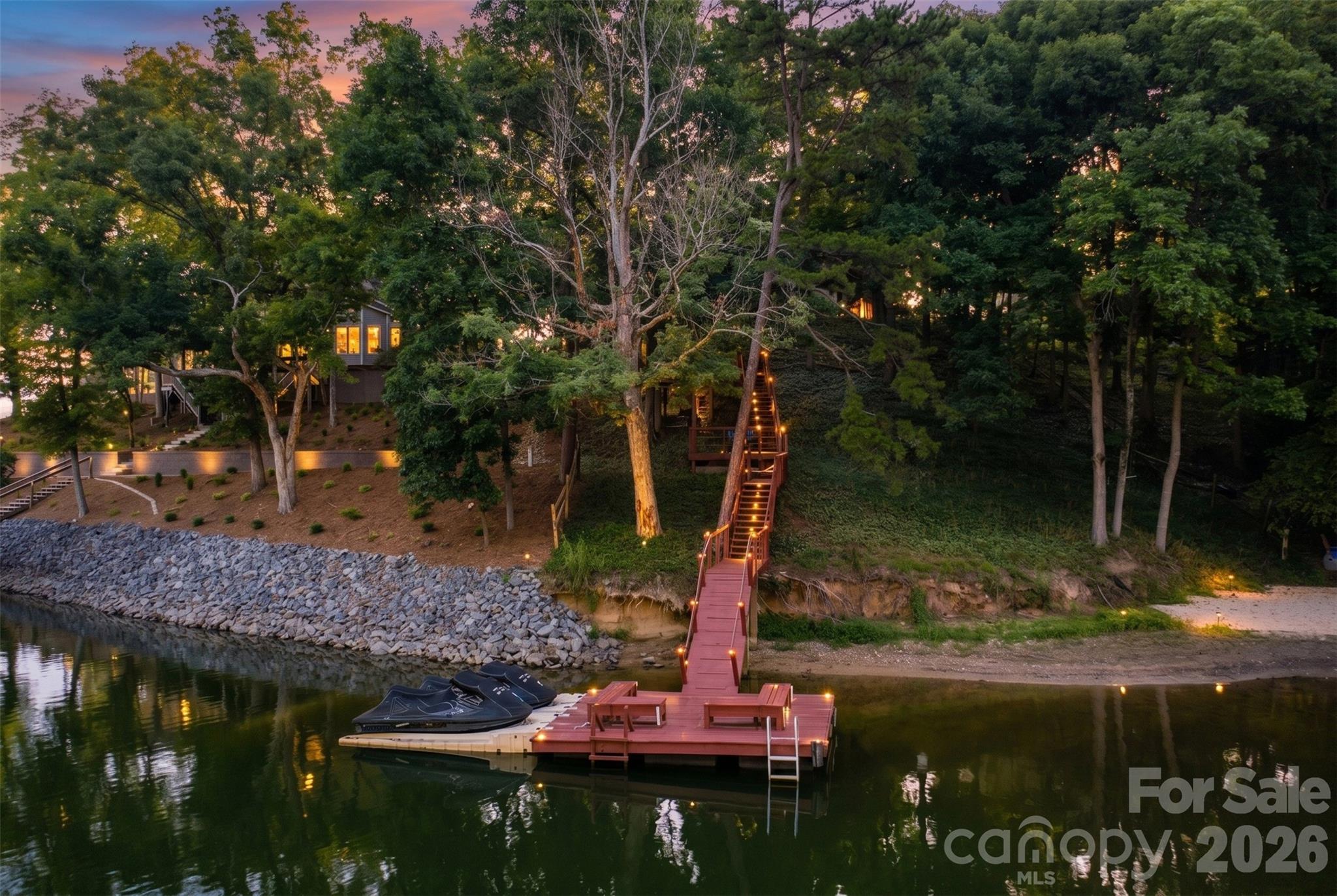 Tega Cay - Residential