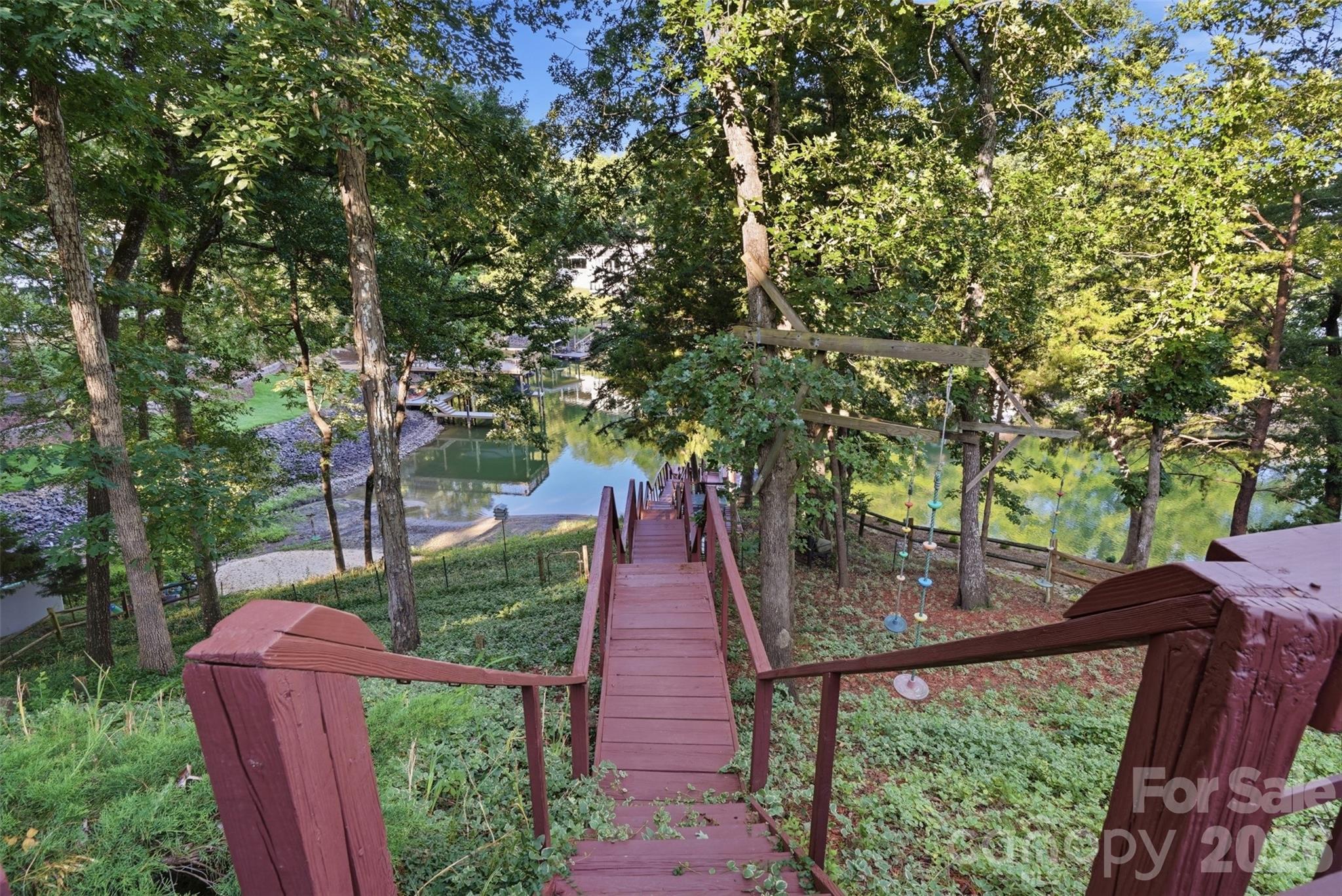 Tega Cay - Residential
