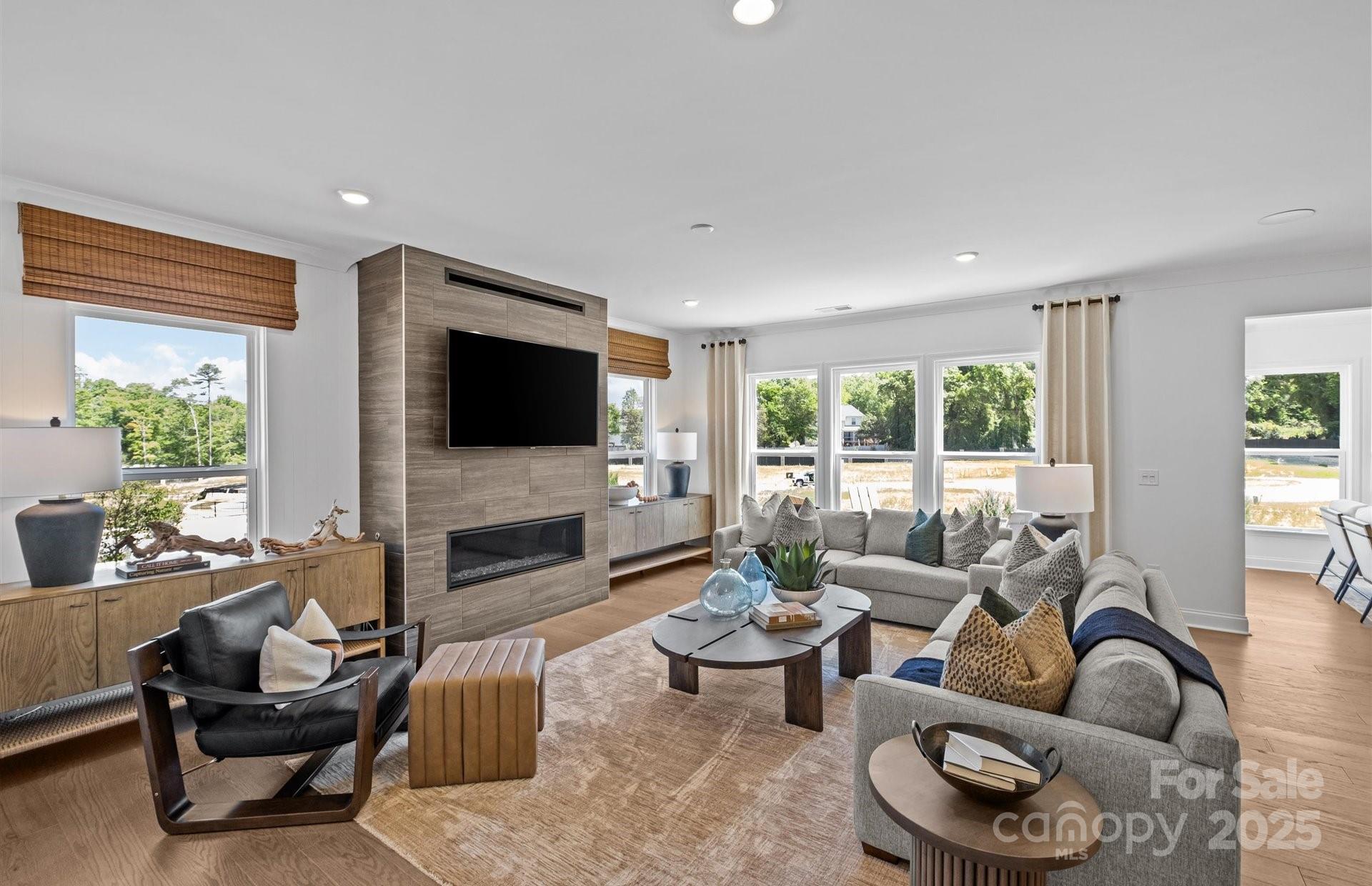 Patterson Pond - Residential