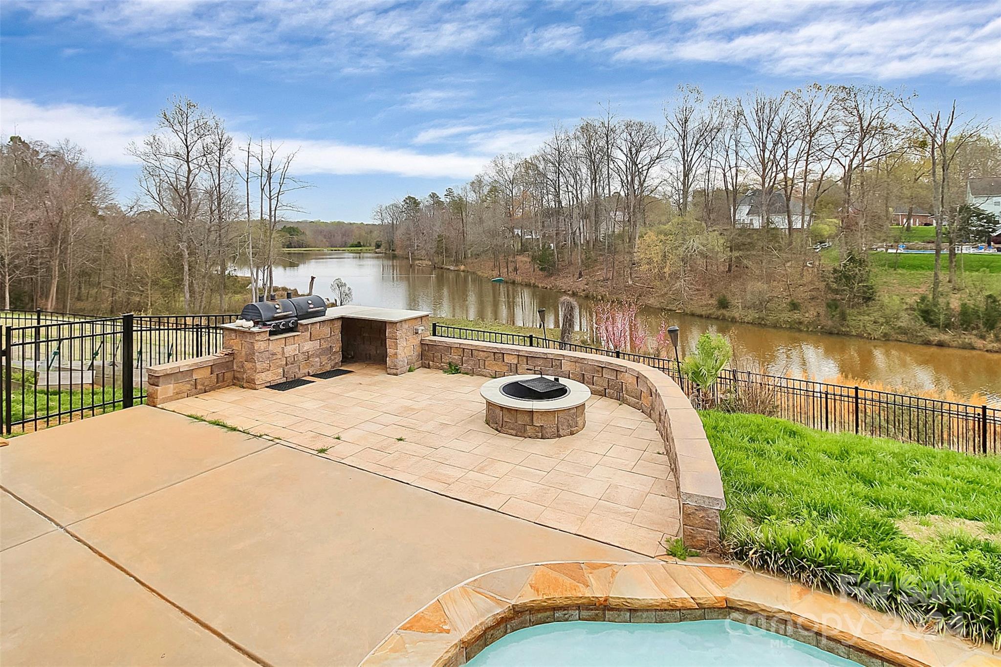 Stoneridge Lakes - Residential