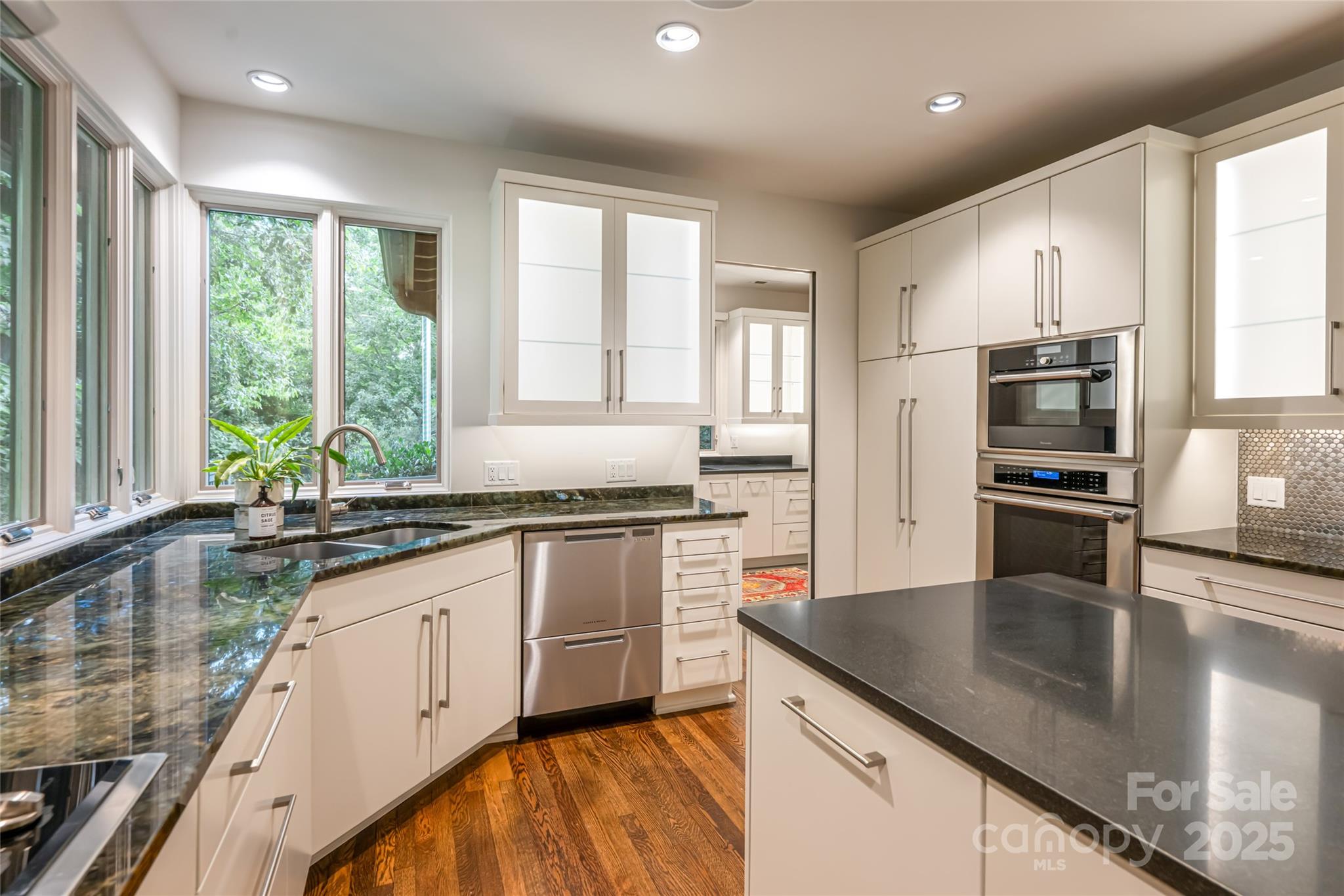 Kimberly Knoll - Residential