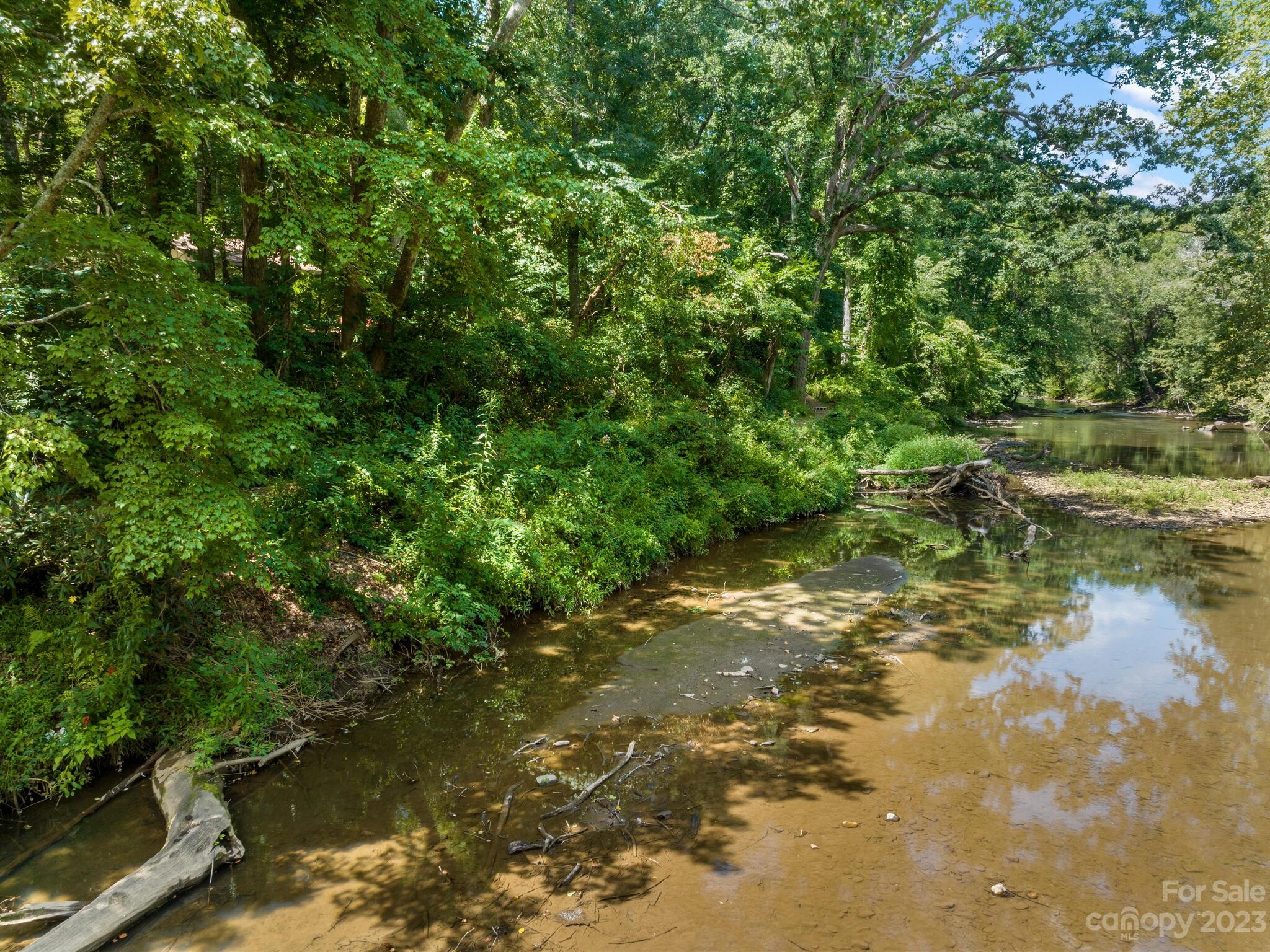 Botany Woods - Land