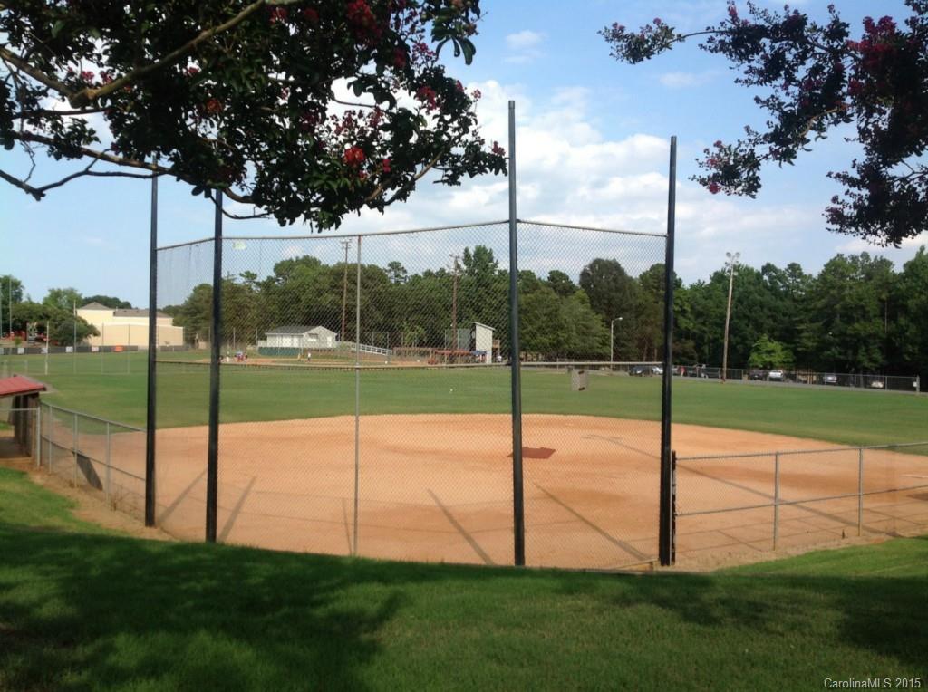 Tega Cay - Land