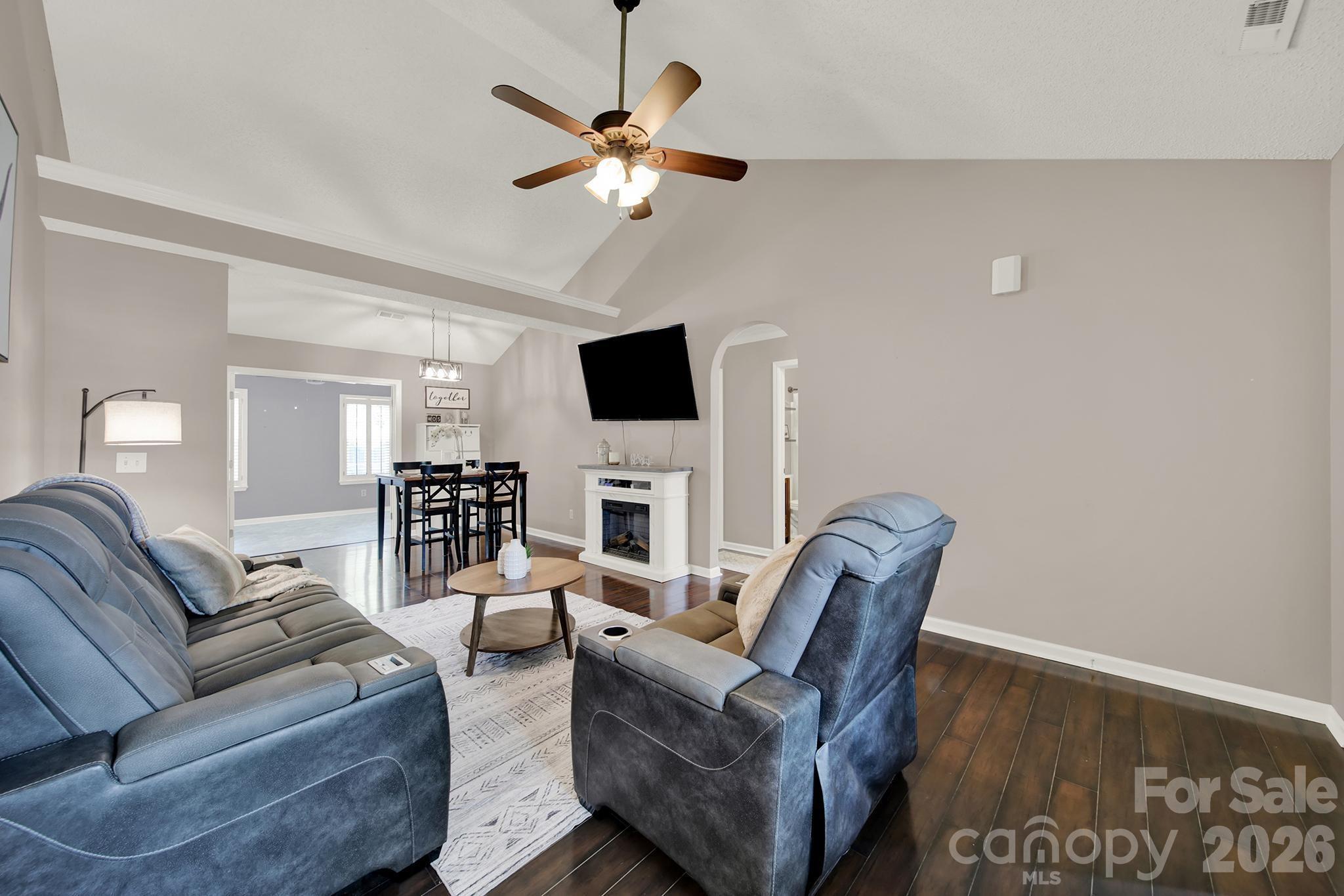 Chelsea Woods - Residential