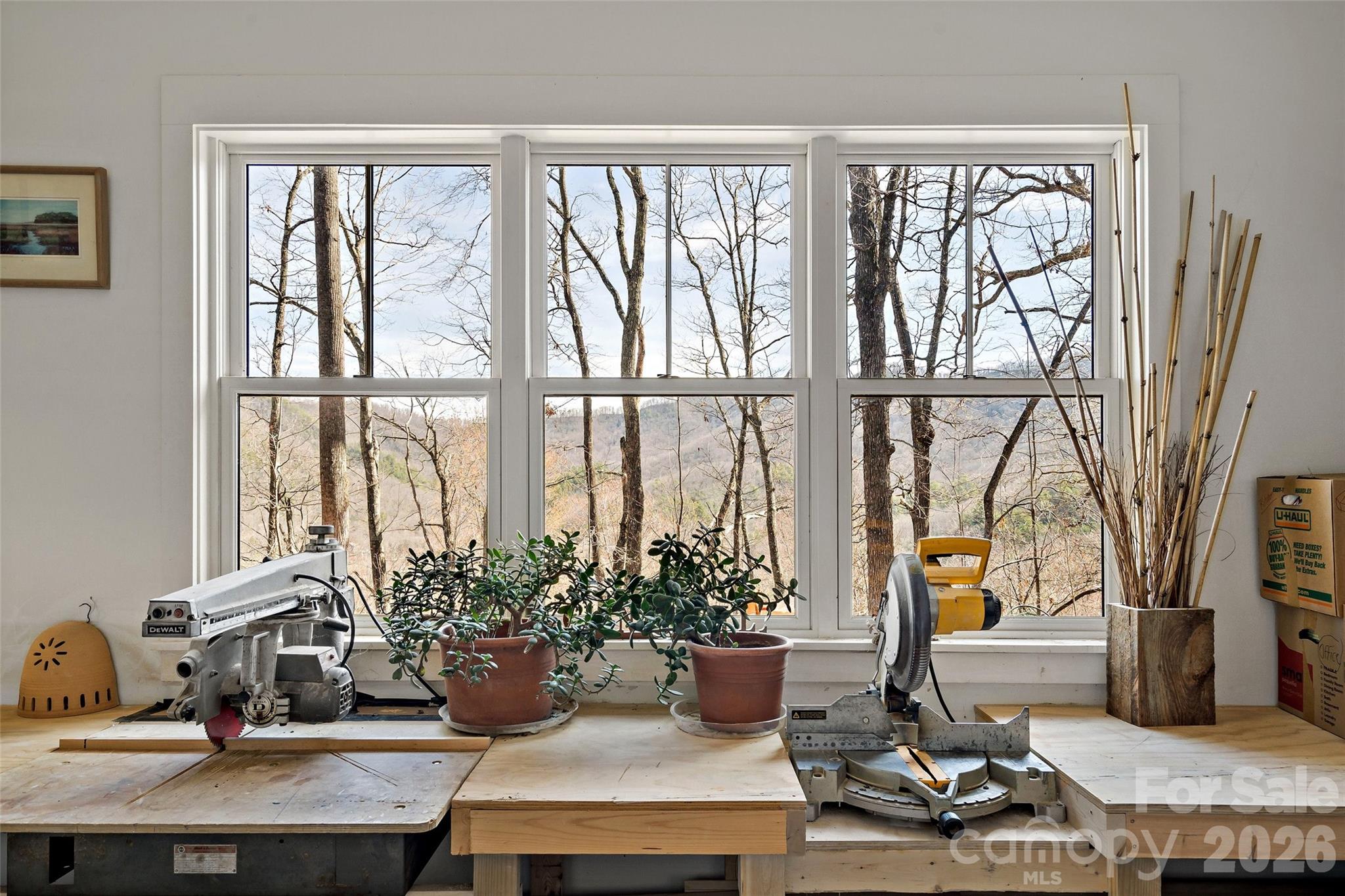 The Settings Of Black Mountain - Residential
