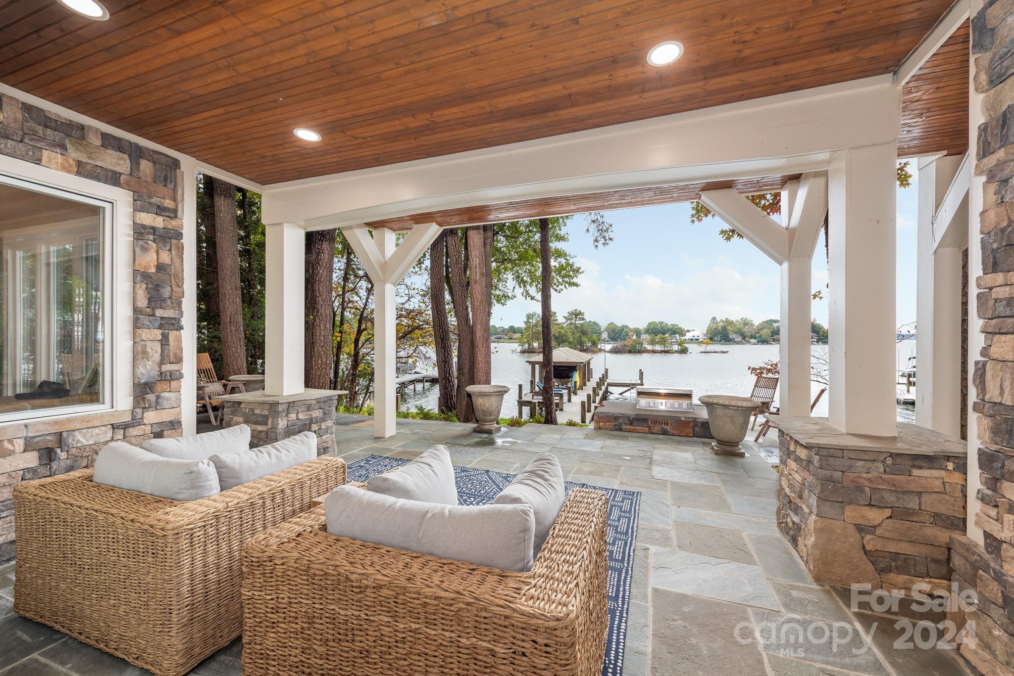 Island Forest - Residential