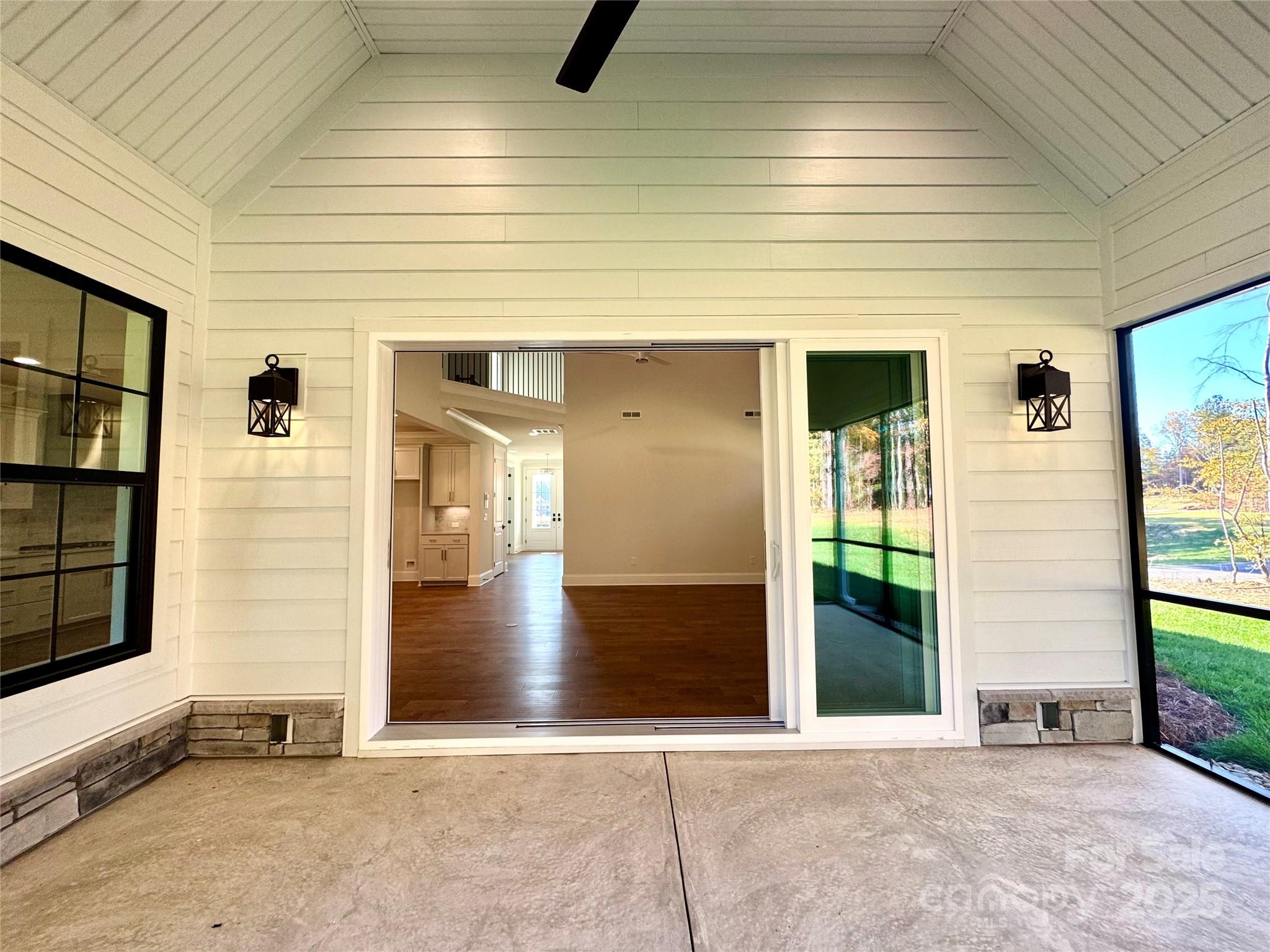 Saddlehorn - Residential