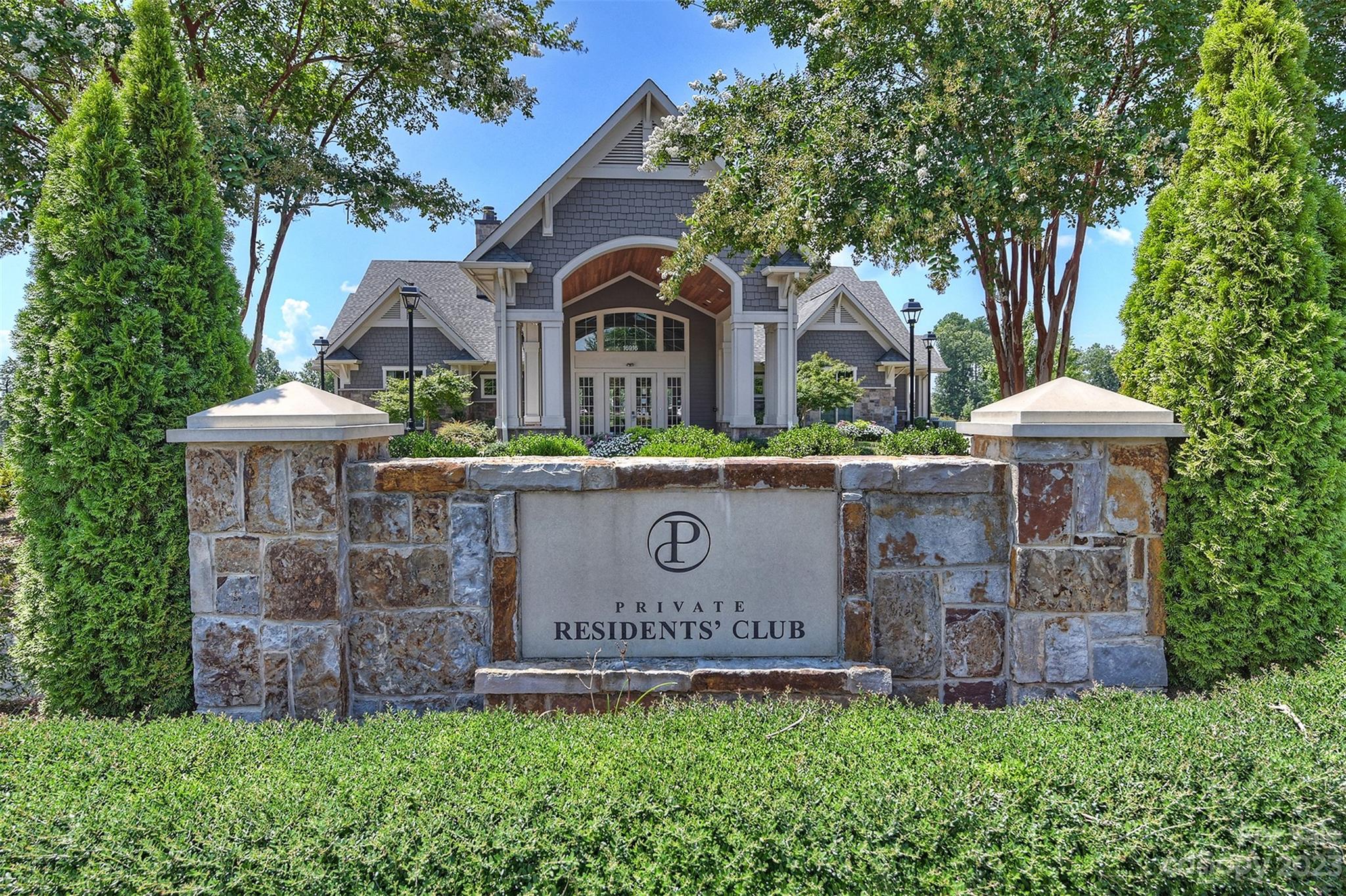 The Palisades - Residential