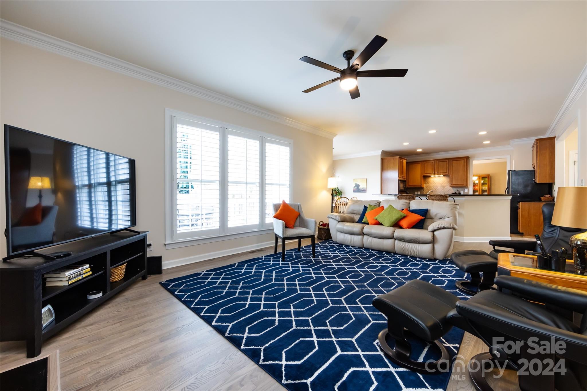 Lake Shore - Residential