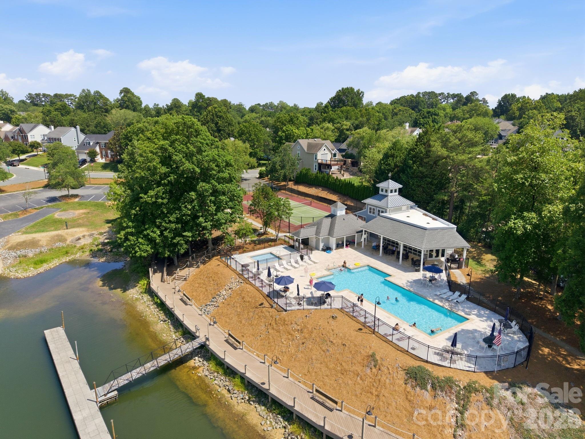 Blue Stone Harbor - Residential