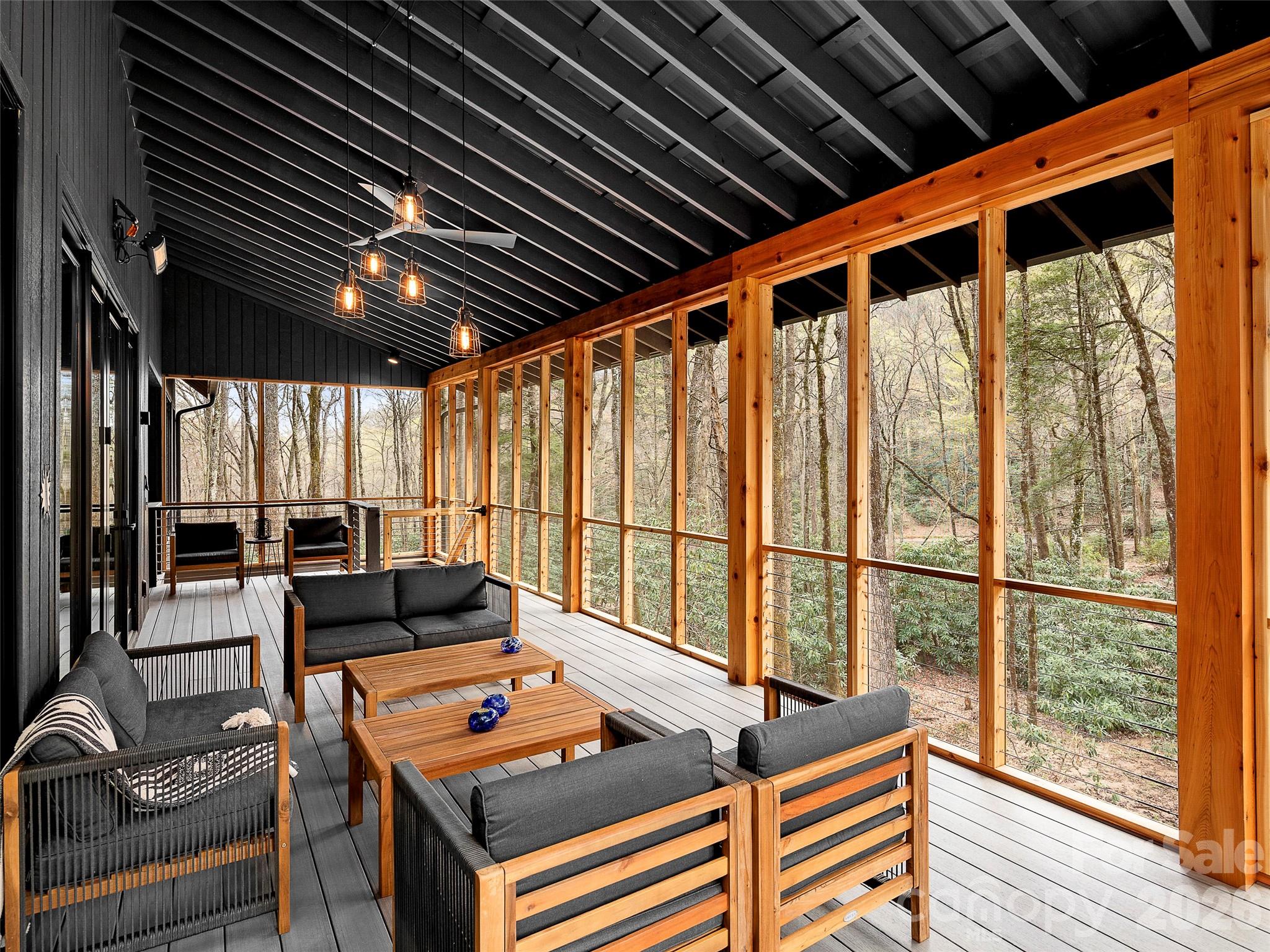 Laurel Ridge - Residential