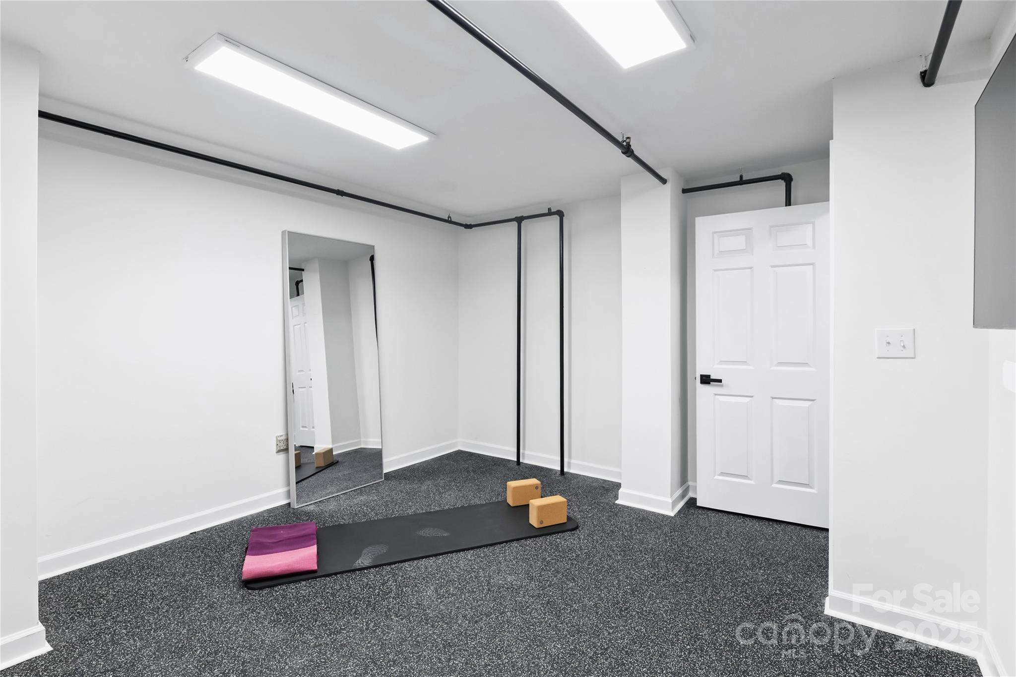 Iveys Townhomes - Residential