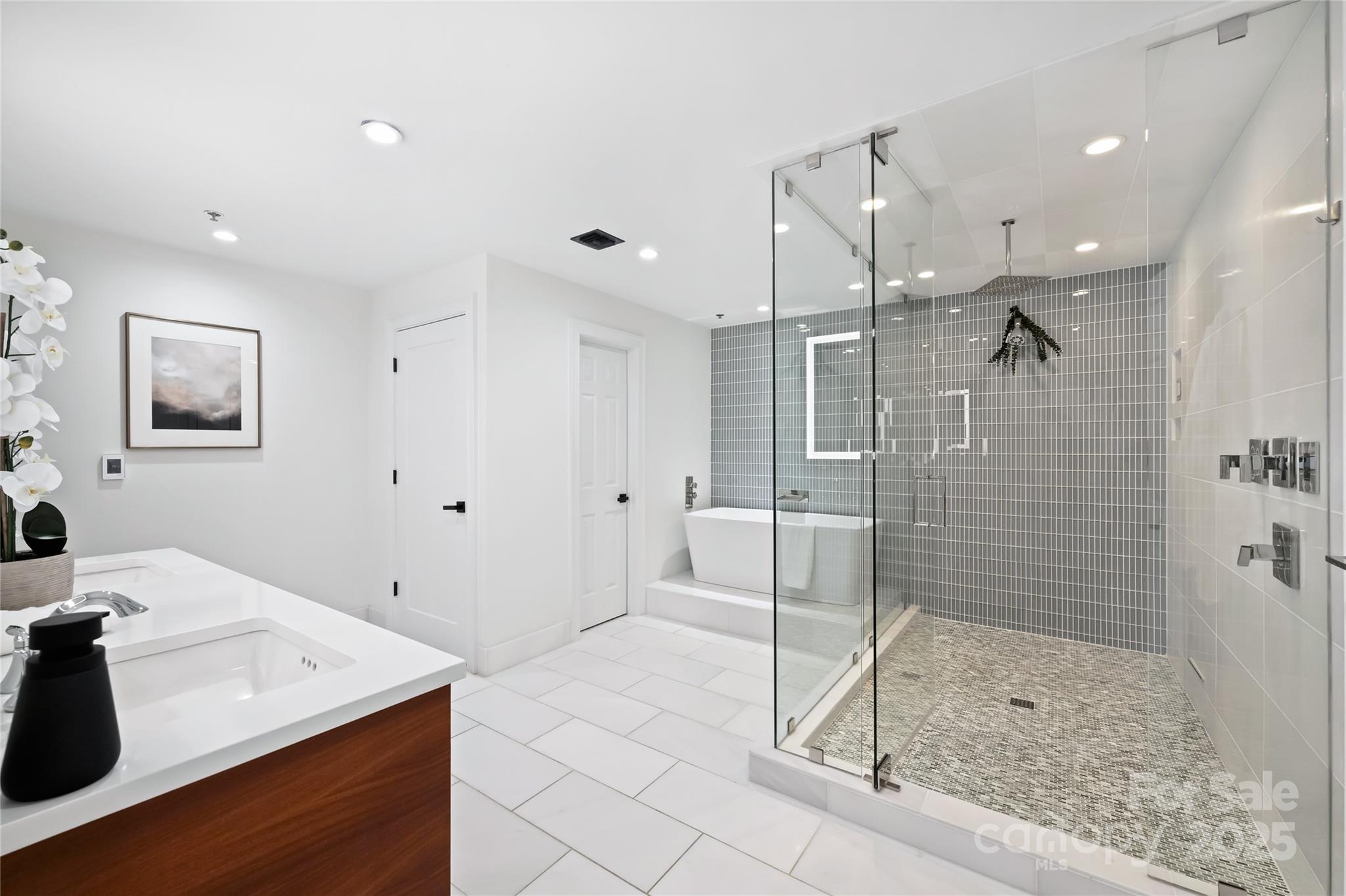 Iveys Townhomes - Residential
