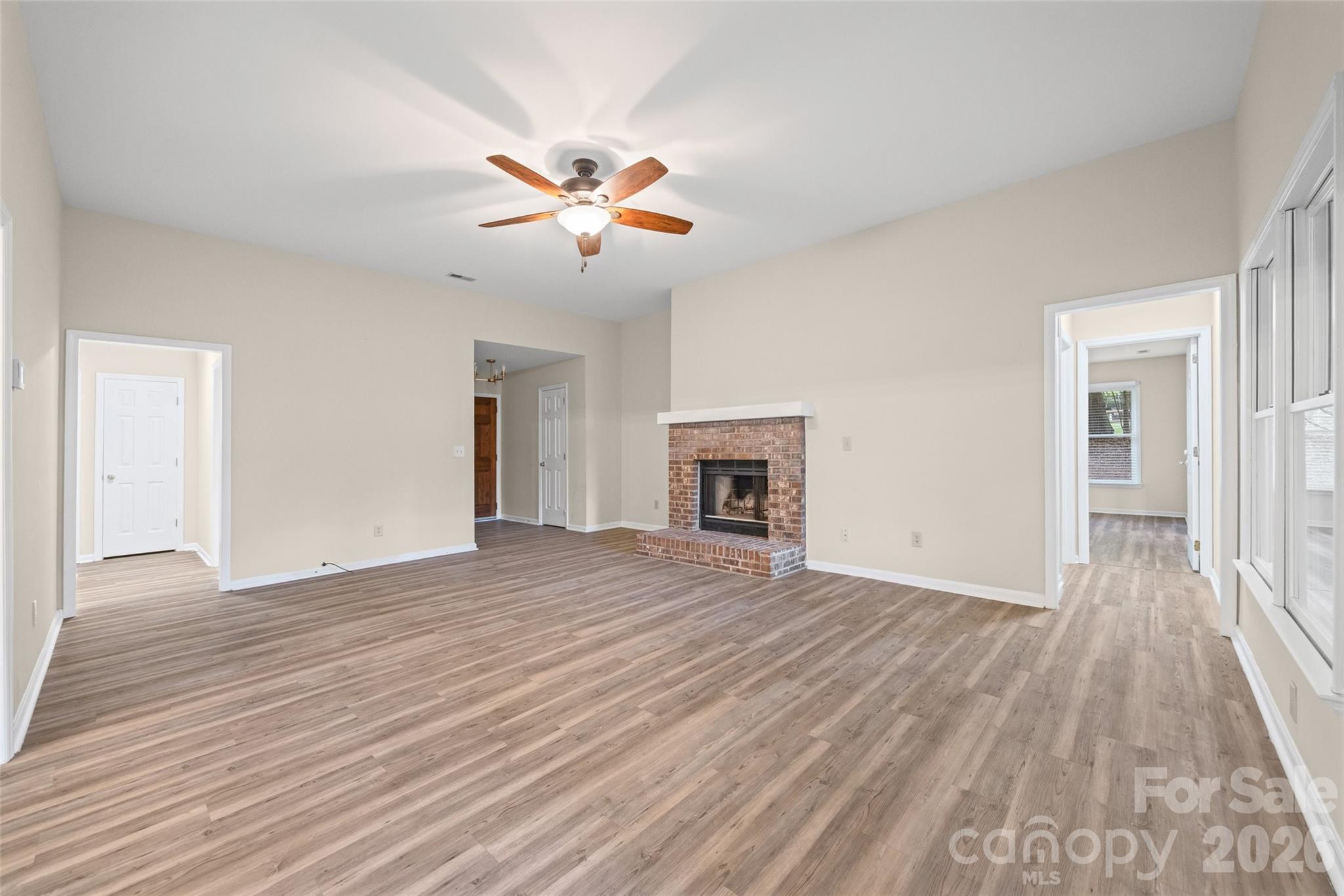 Tega Cay - Residential