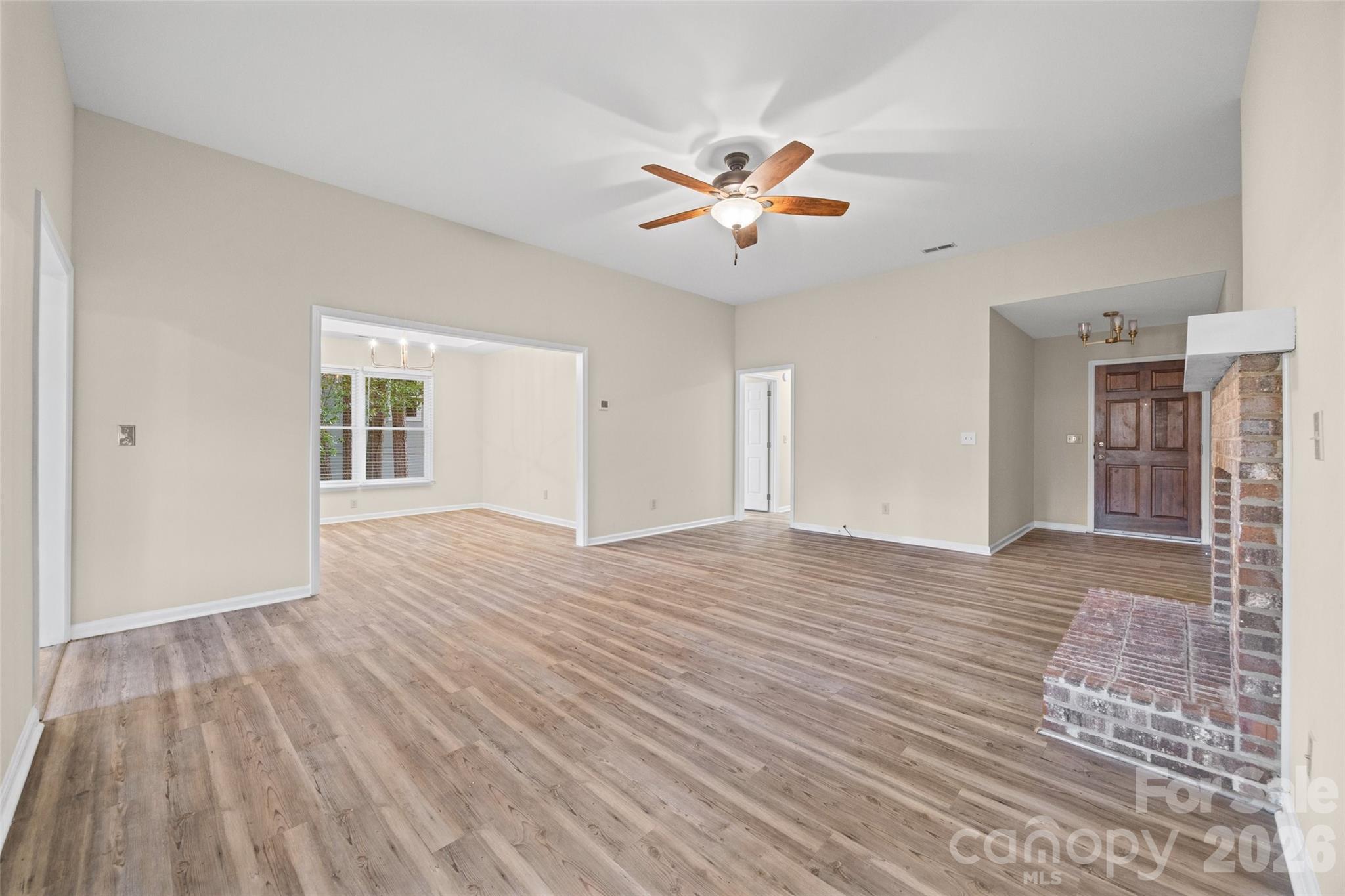 Tega Cay - Residential