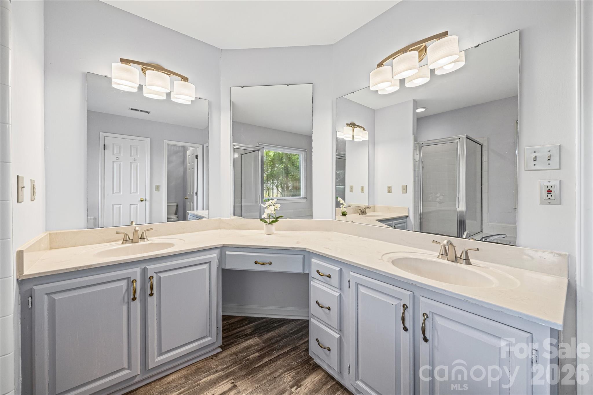 Tega Cay - Residential