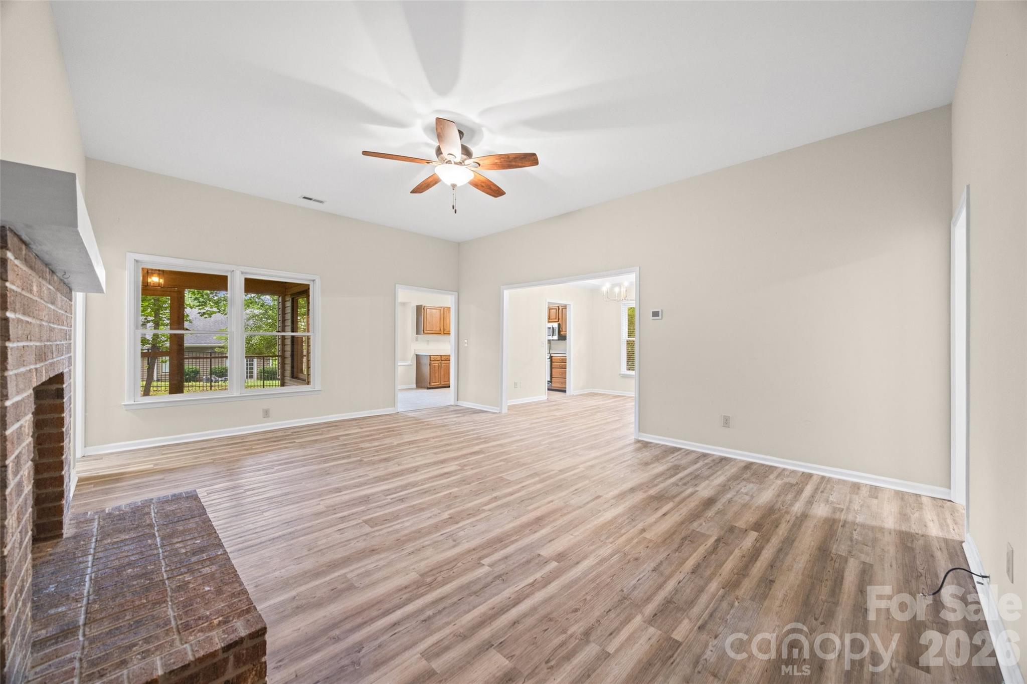 Tega Cay - Residential