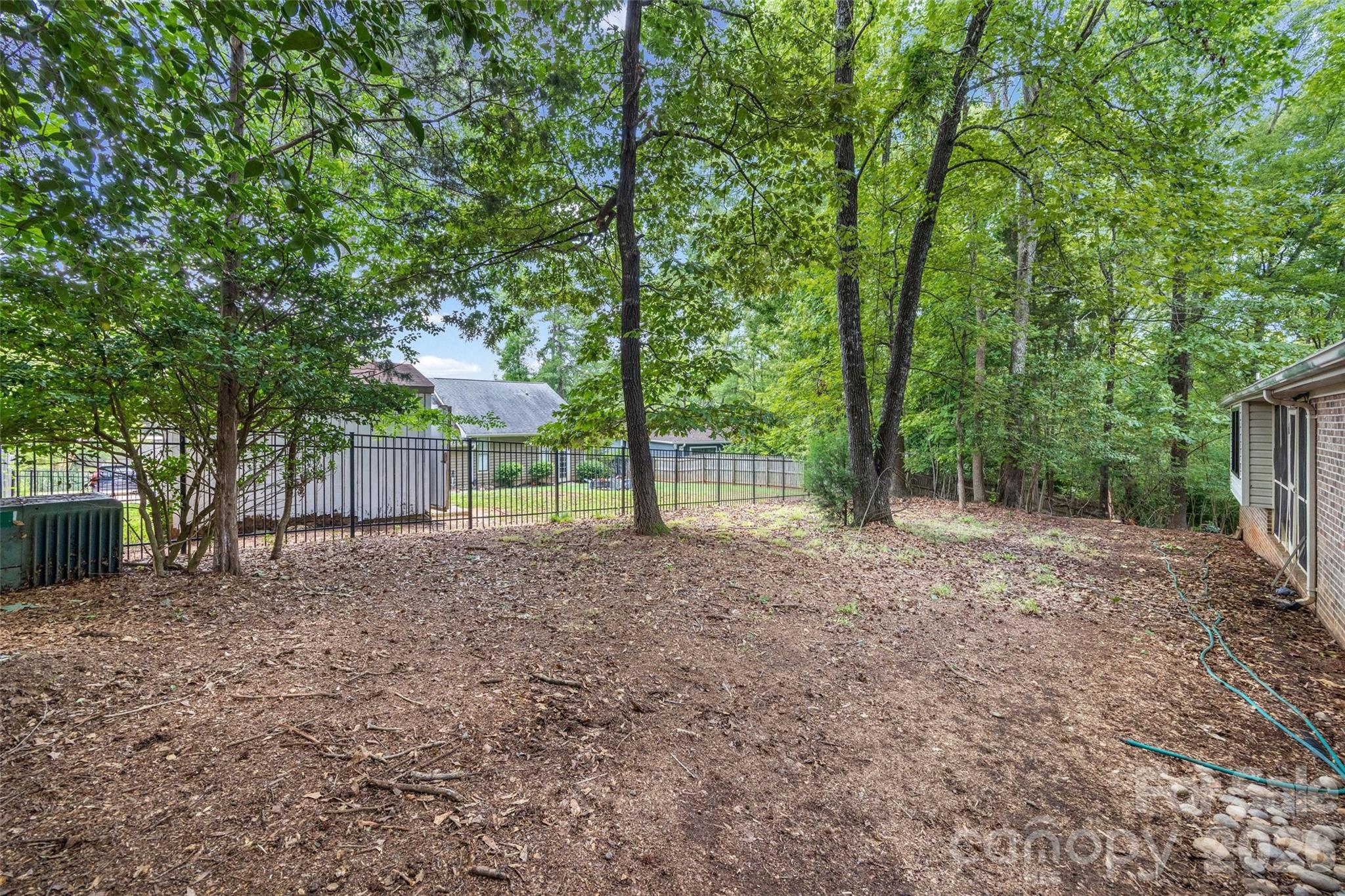 Tega Cay - Residential